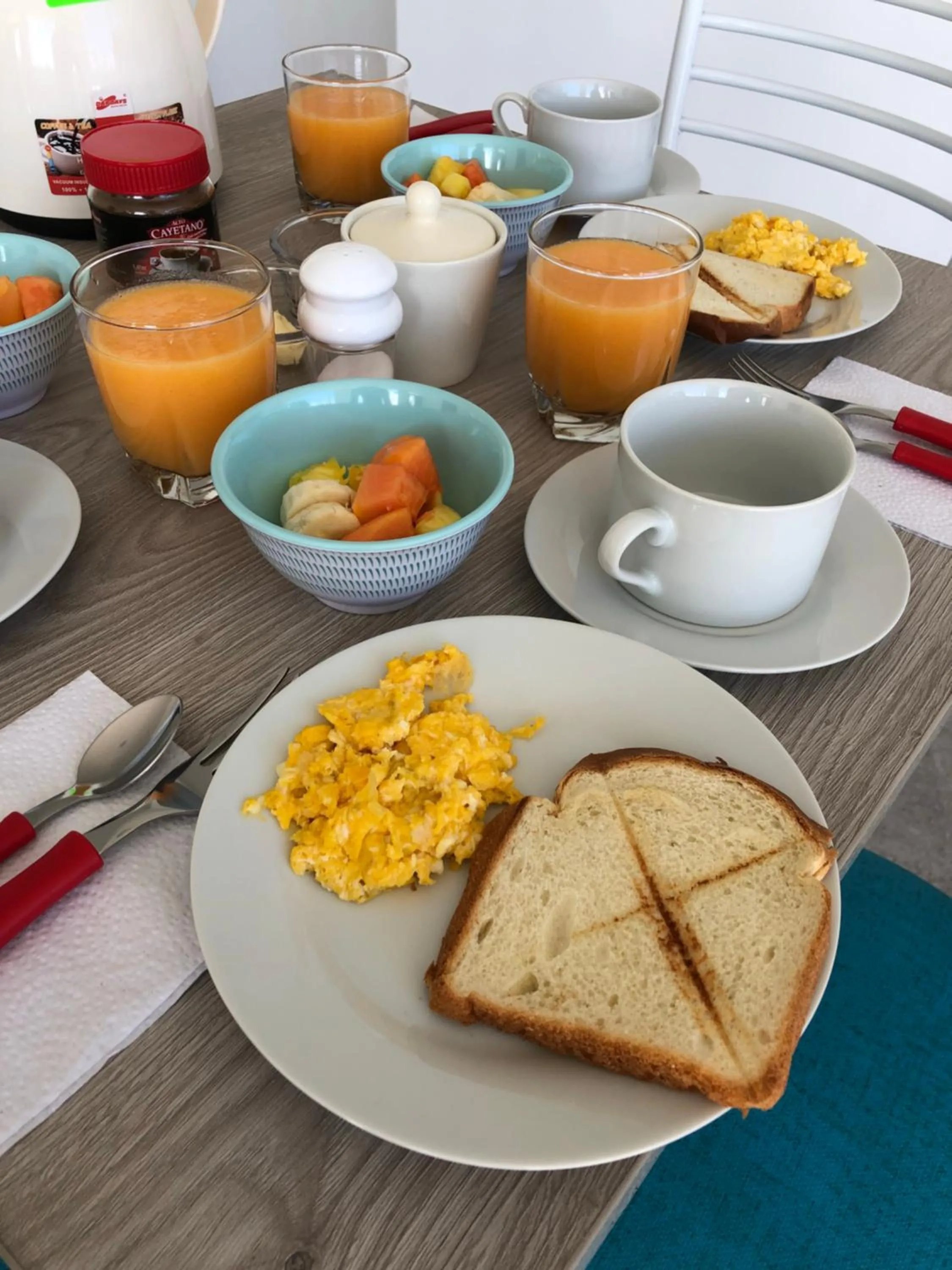 Food and drinks in Springhills Quito Airport
