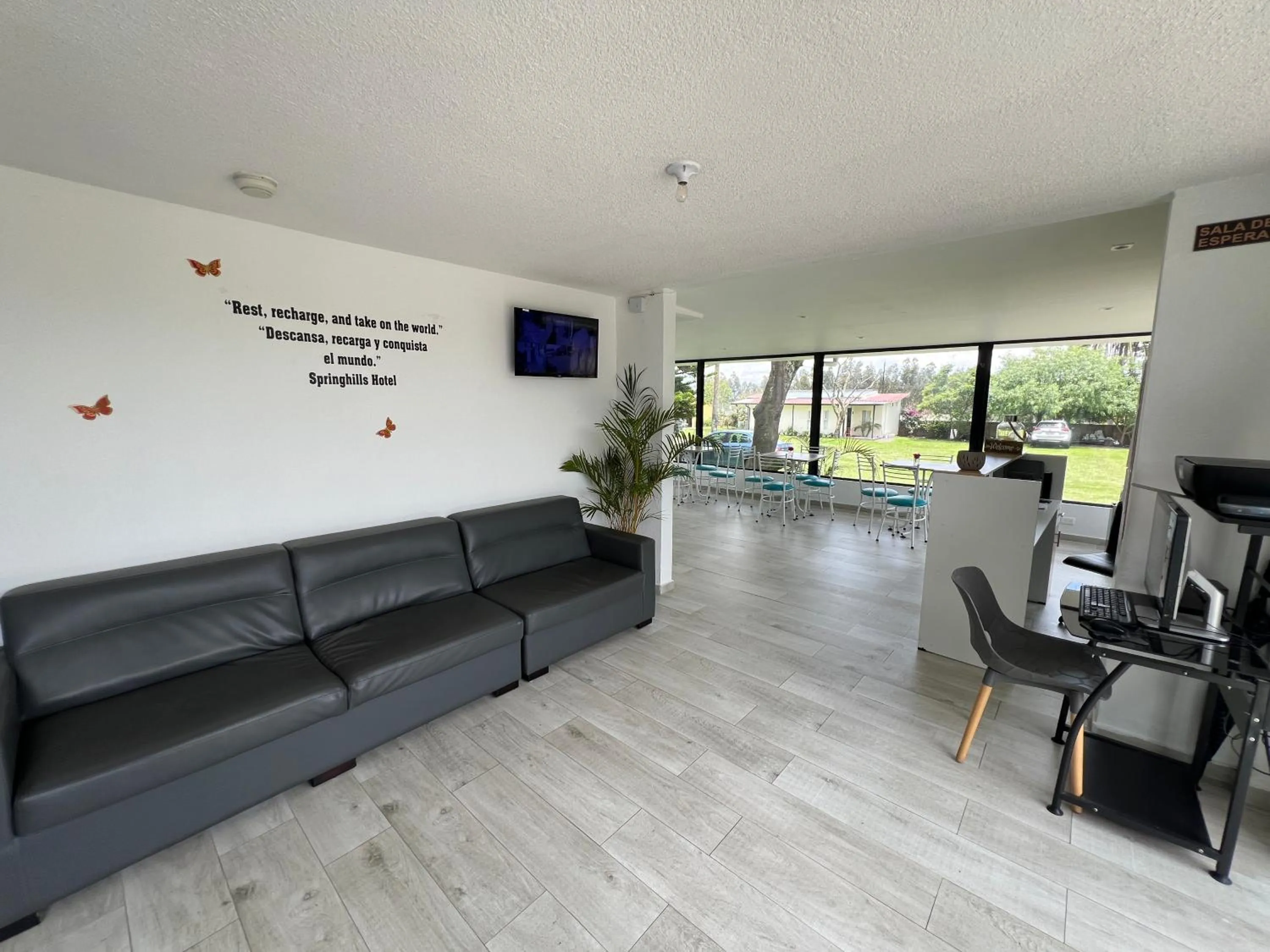 Living room in Springhills Quito Airport