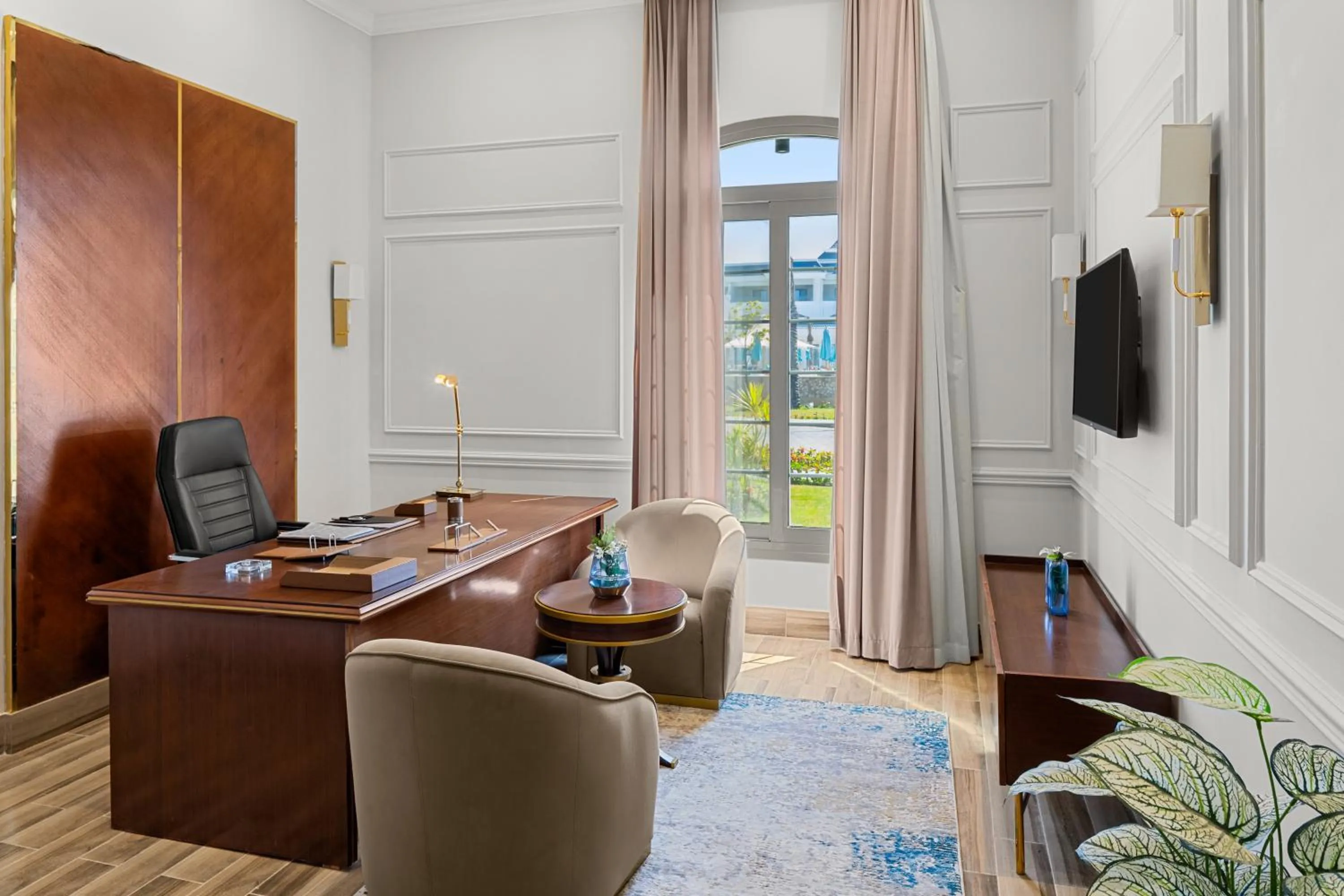 Business facilities in Crystal Lotus Luxury Palace - By Pickalbatros