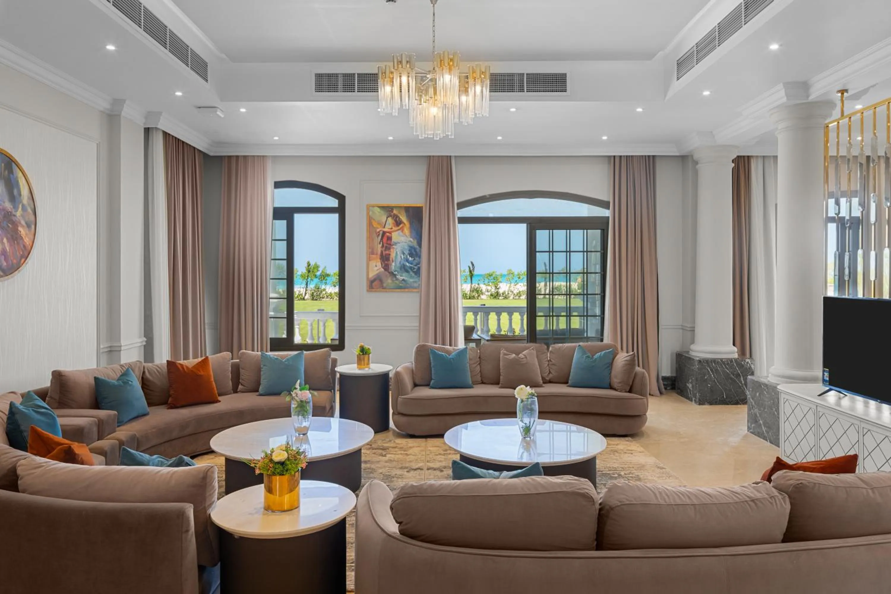 TV and multimedia in Crystal Lotus Luxury Palace - By Pickalbatros