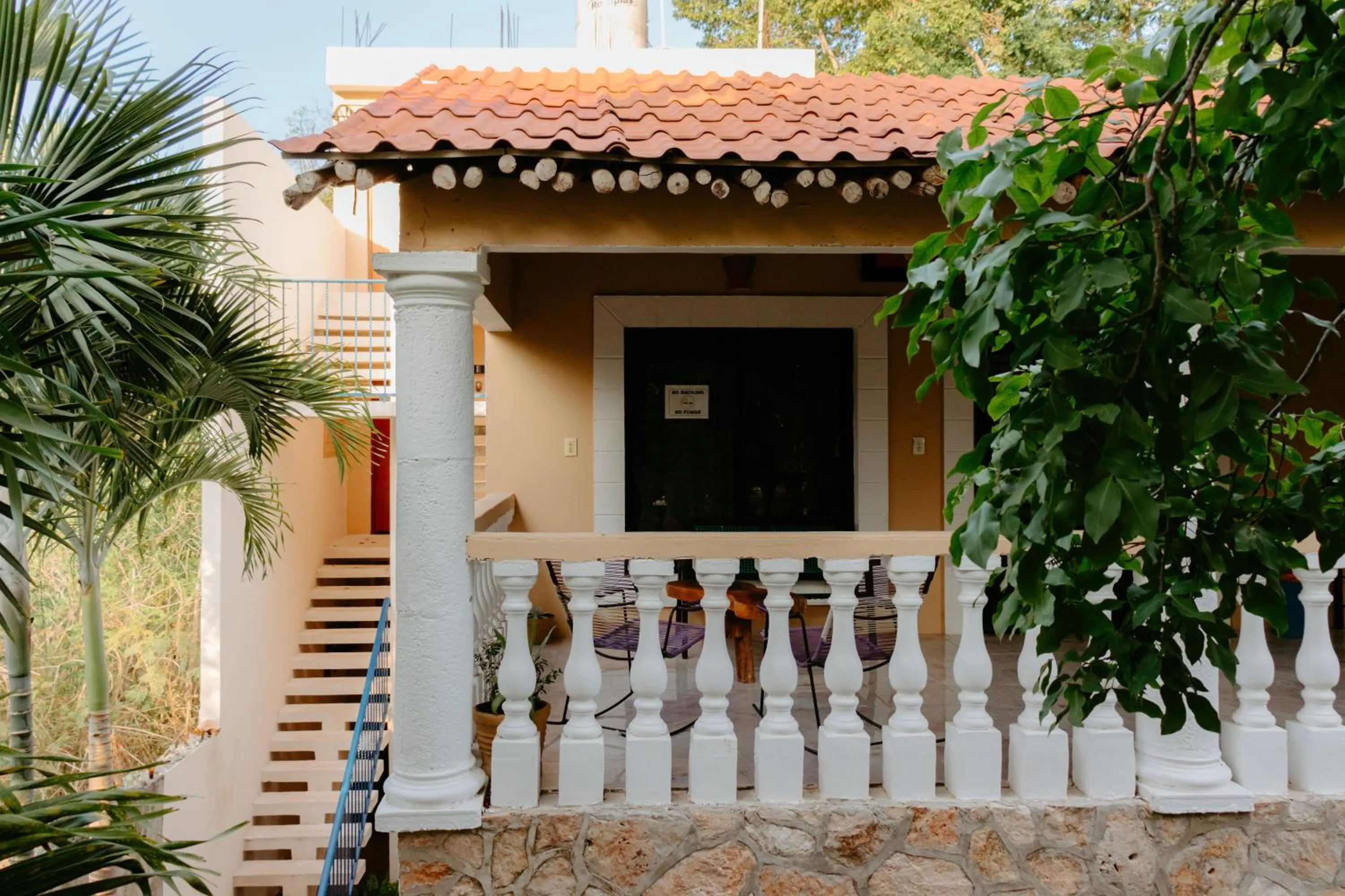 Property building in Hotel Tunich Naj & Hostal