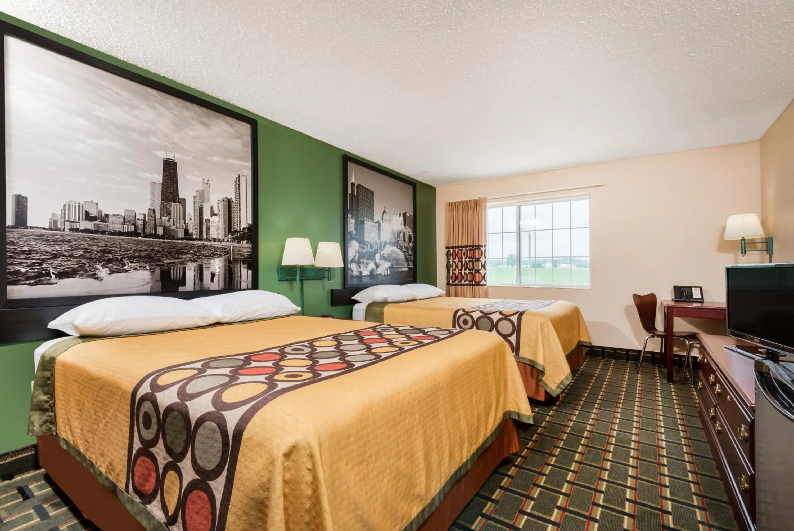 Photo of the whole room, Bed in Super 8 by Wyndham Mt. Carmel IL