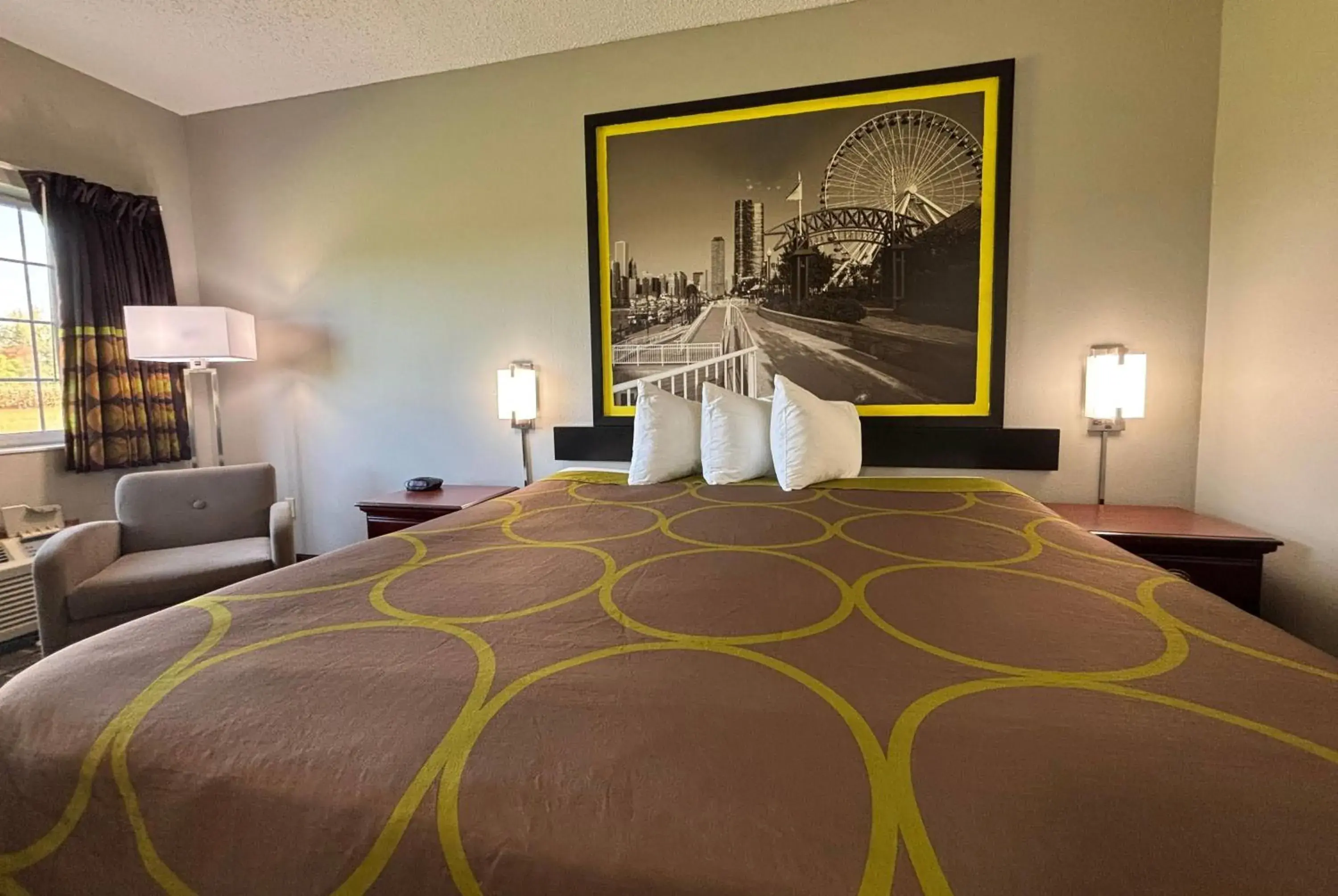 Photo of the whole room, Bed in Super 8 by Wyndham Mt. Carmel IL Photo of the whole room, Bed in Super 8 by Wyndham Mt. Carmel IL