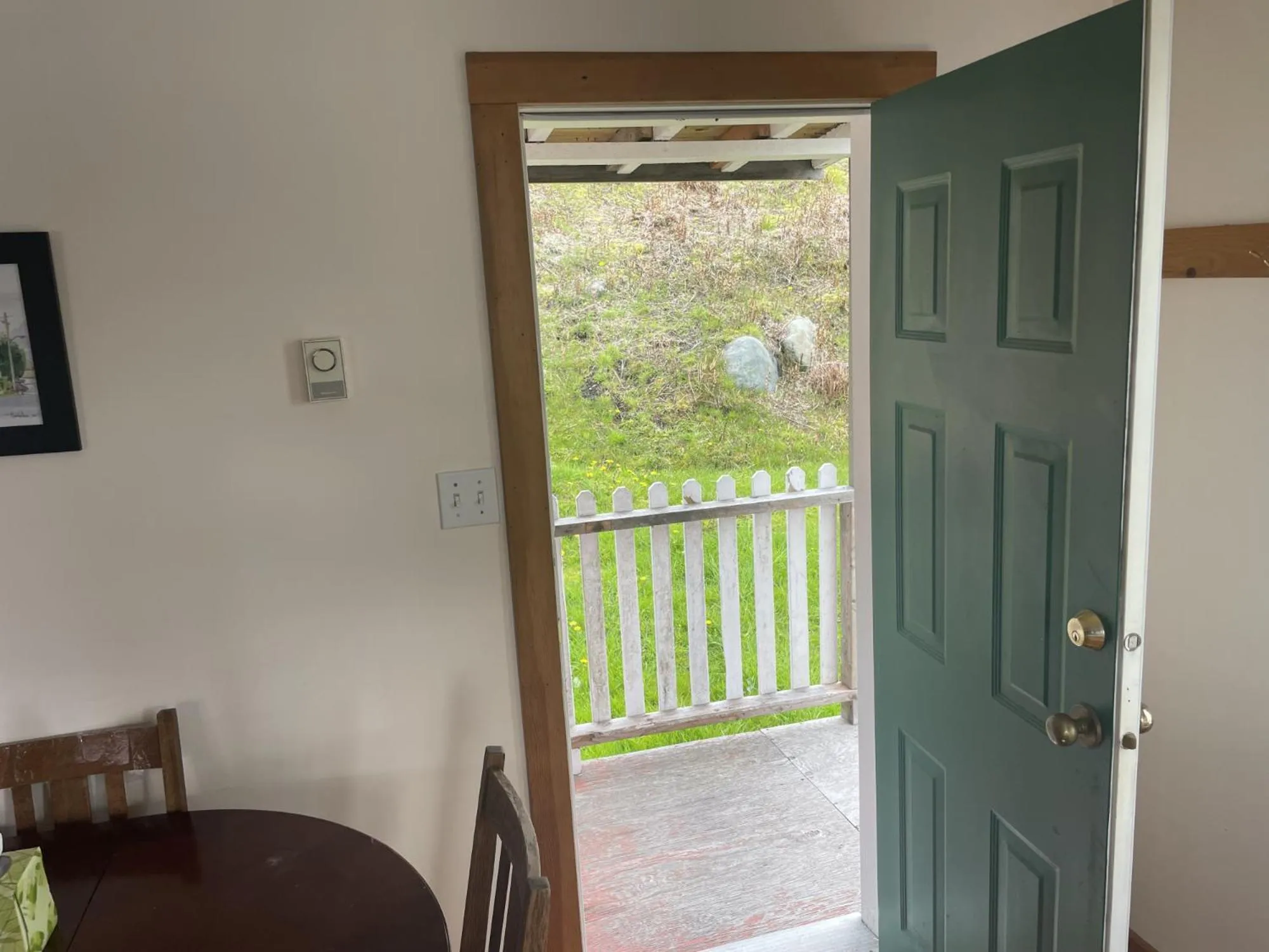 Dining area in Seine Boat Inn
