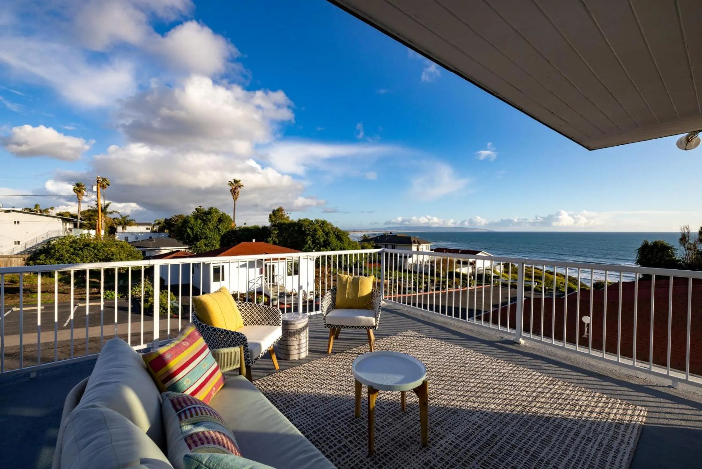 Patio in Tides Oceanview Inn and Cottages