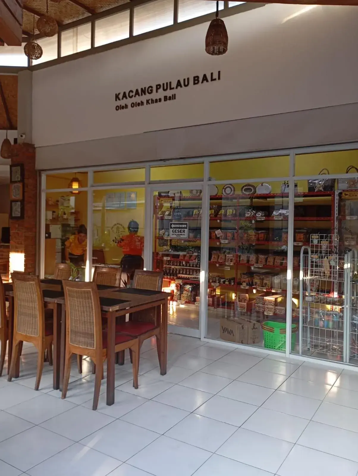 Restaurant/places to eat in Mansu Hotel and Spa Legian Restaurant/places to eat in Mansu Hotel and Spa Legian