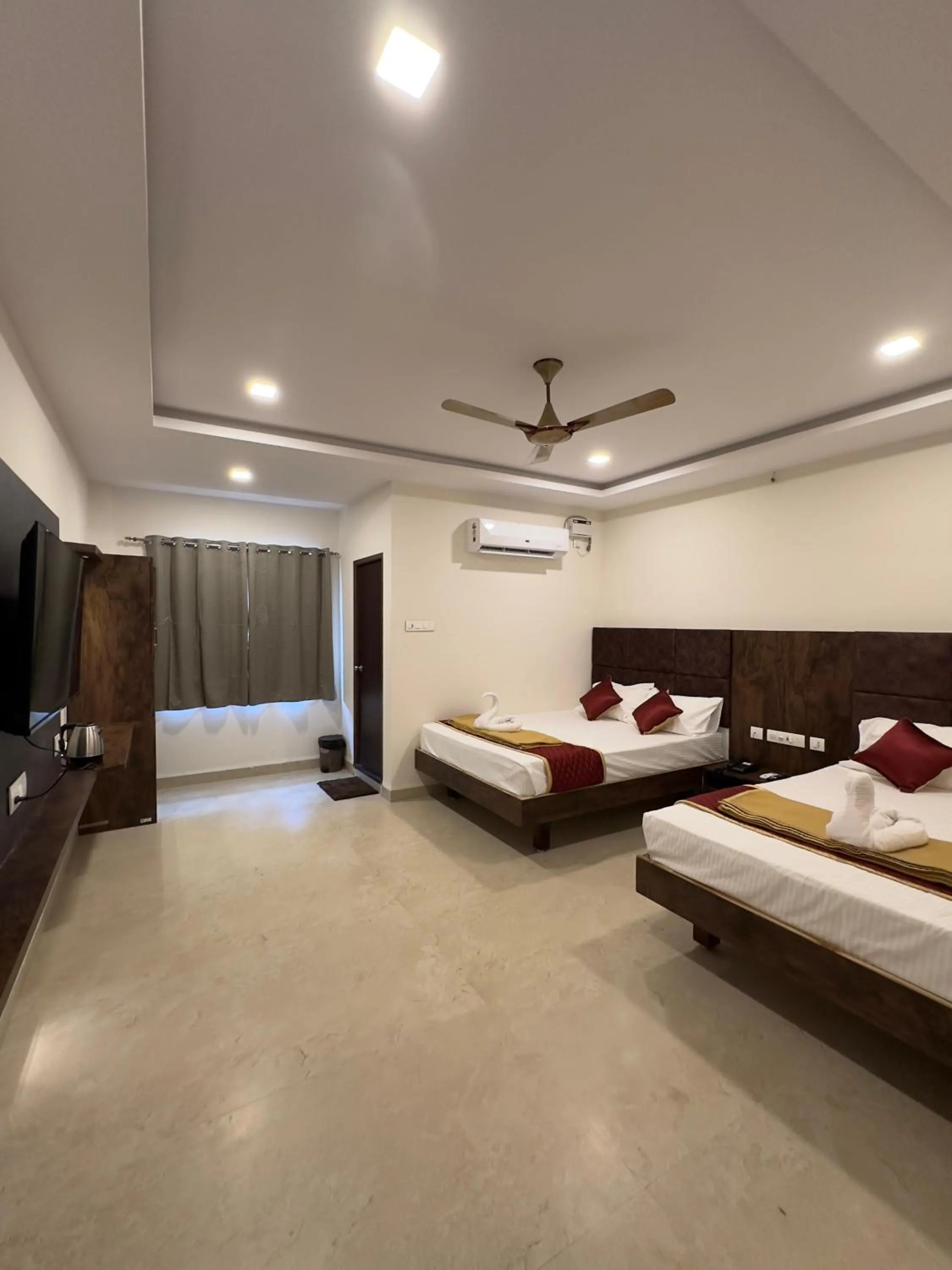 Property building, Bed in Arudra Residency