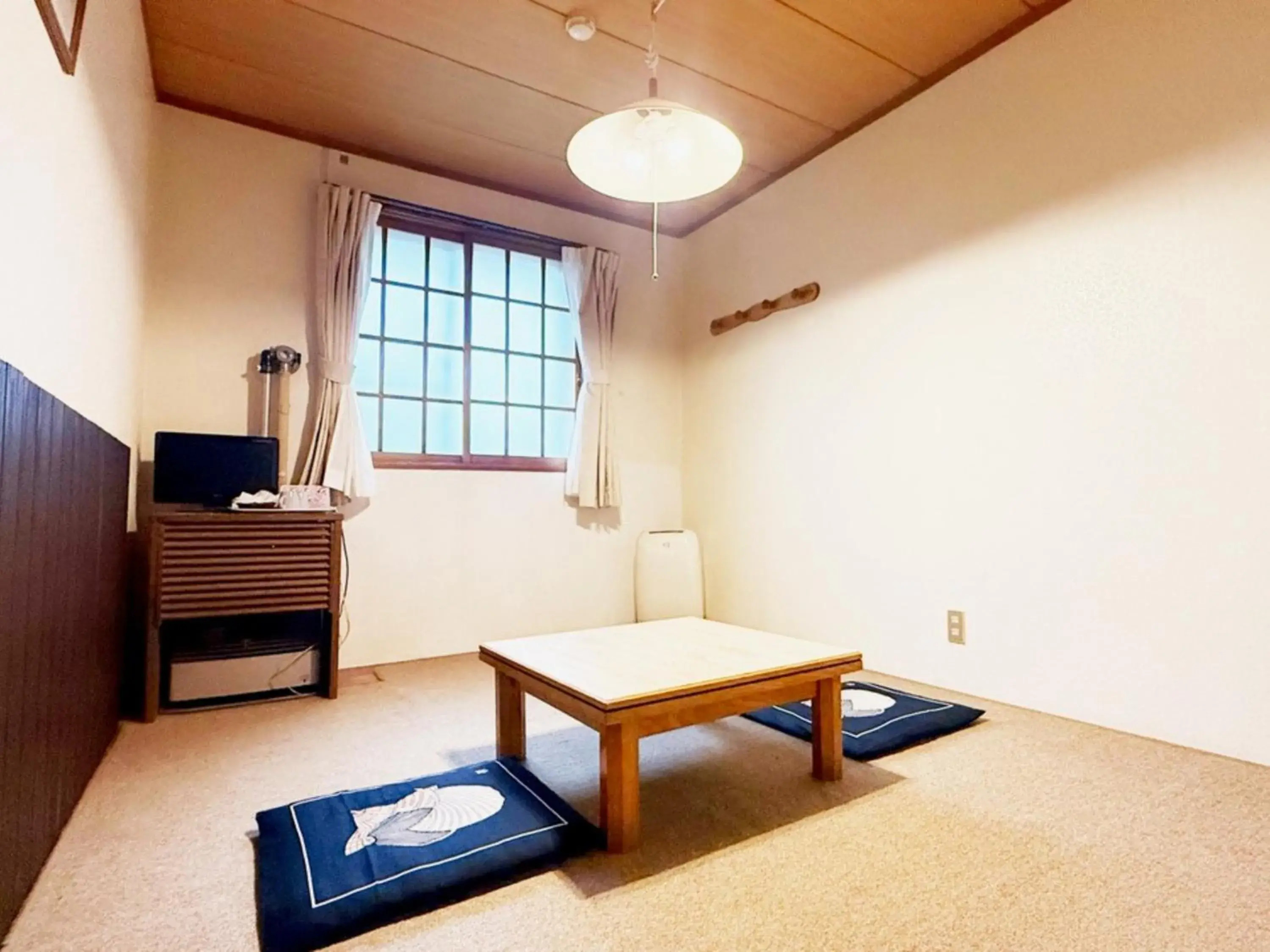 Economy Twin Room - single occupancy in Garden Pension Obergurgl Economy Twin Room - single occupancy in Garden Pension Obergurgl