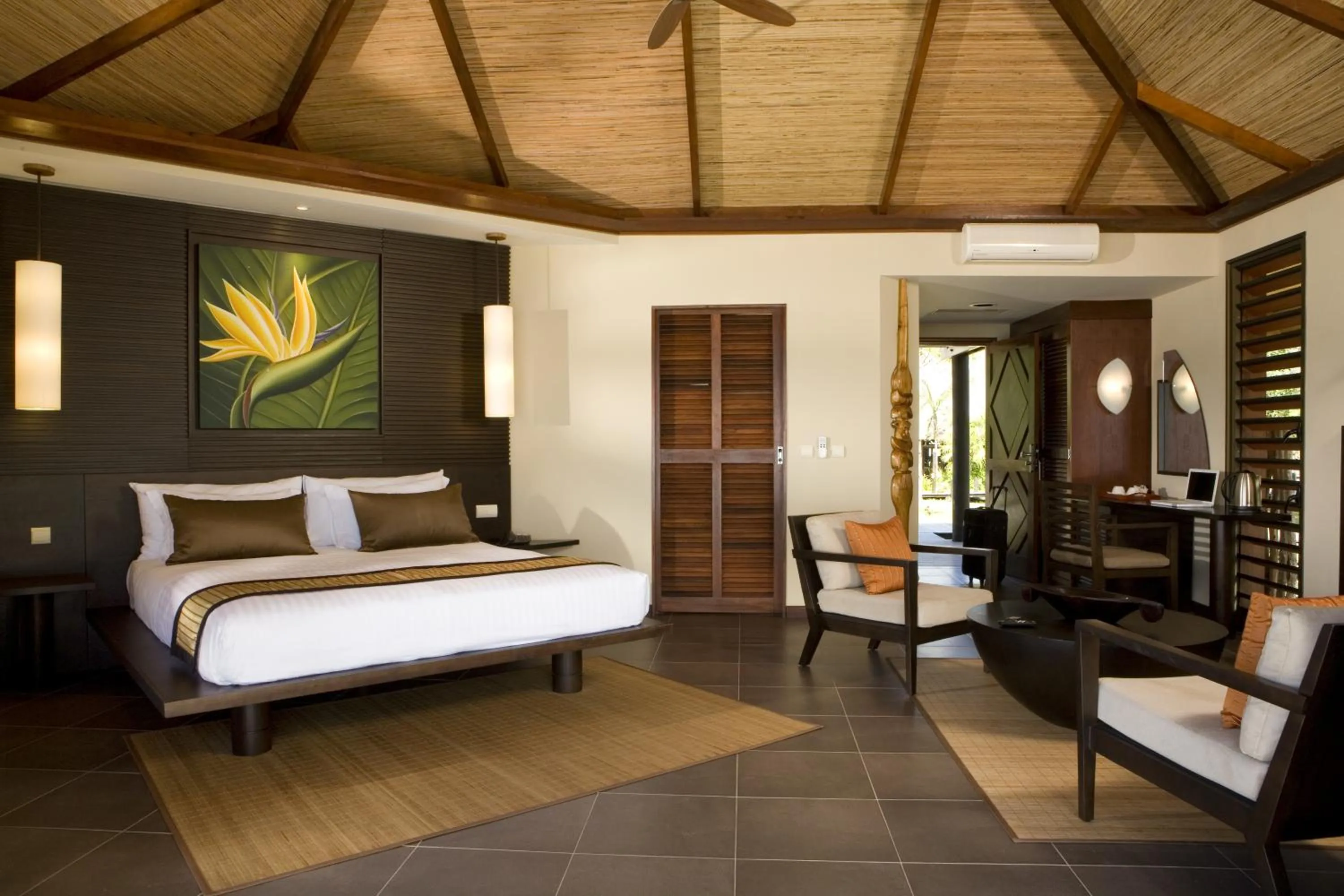 Photo of the whole room, Bed in Hotel Tieti