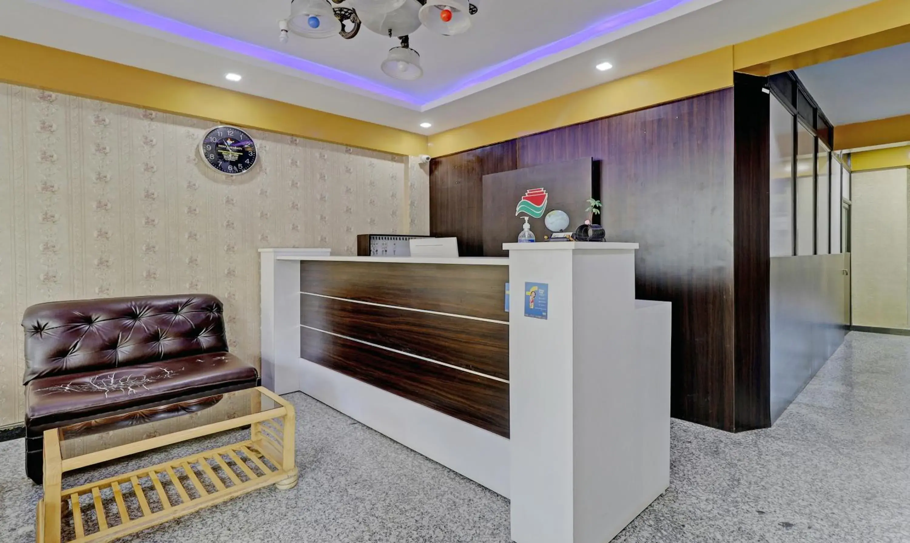 Lobby or reception in Hotel Palm Emirates Lobby or reception in Hotel Palm Emirates