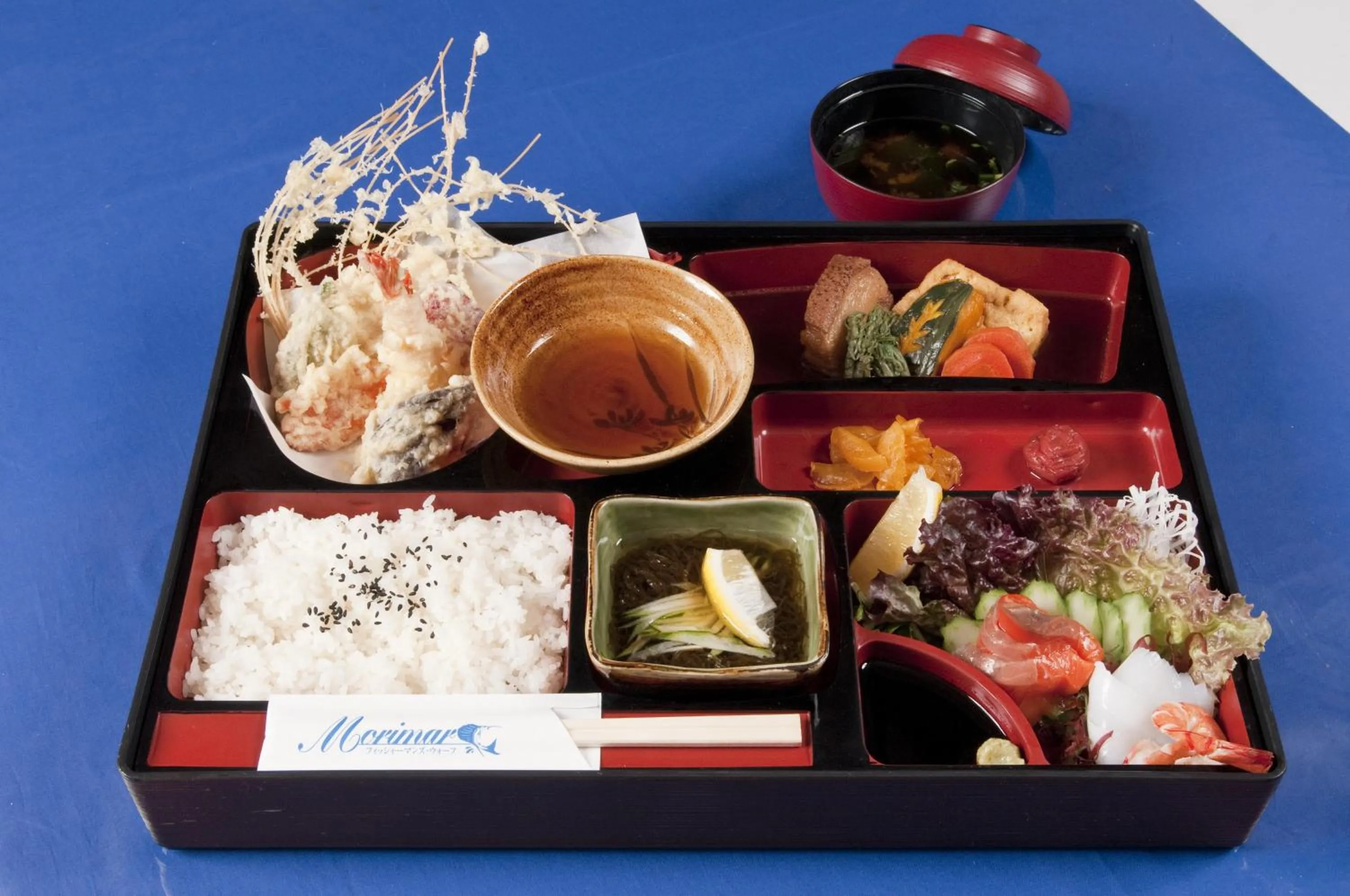 Food in Beach Resort Morimar