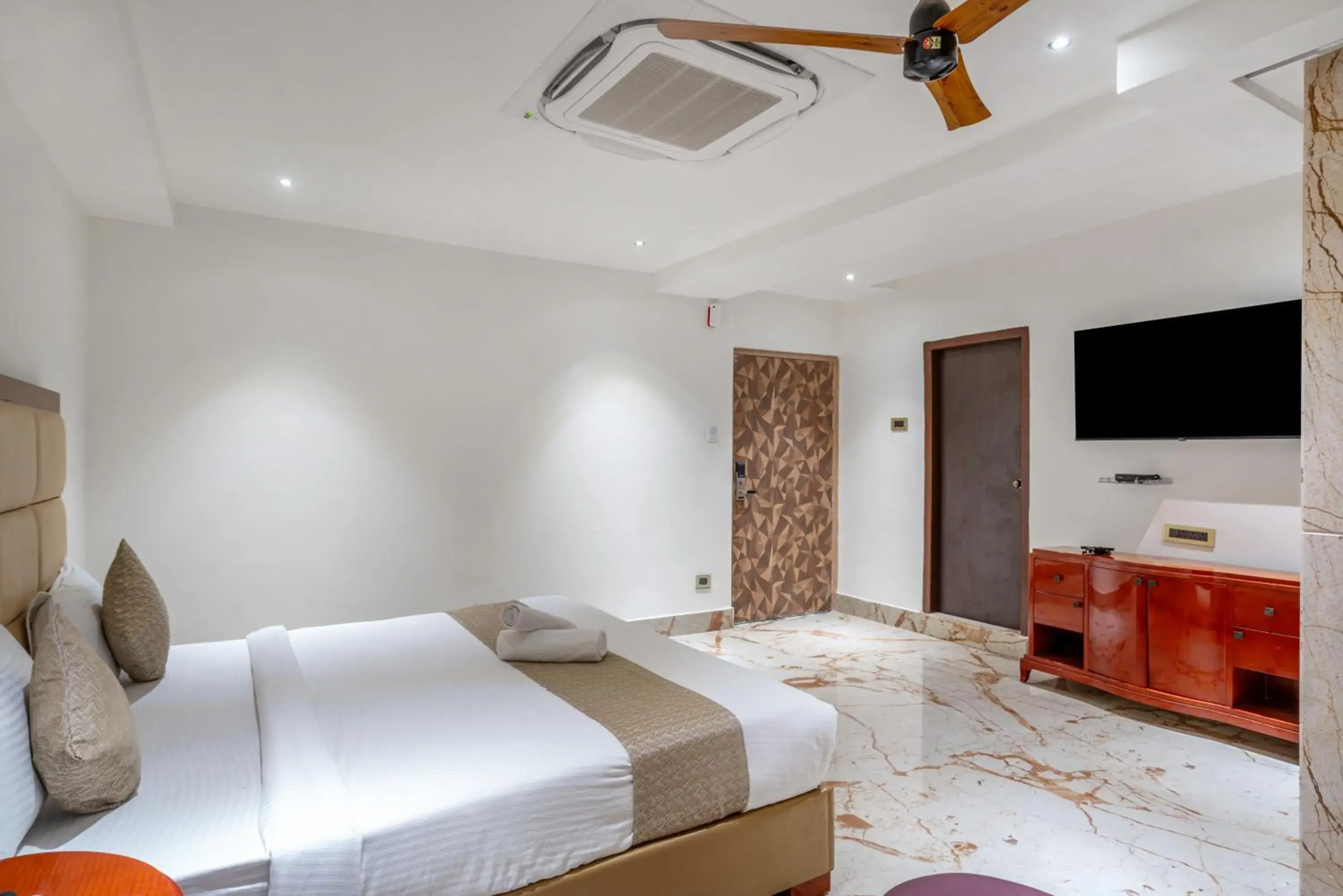 Bed in Hotel Chutneys Bed in Hotel Chutneys