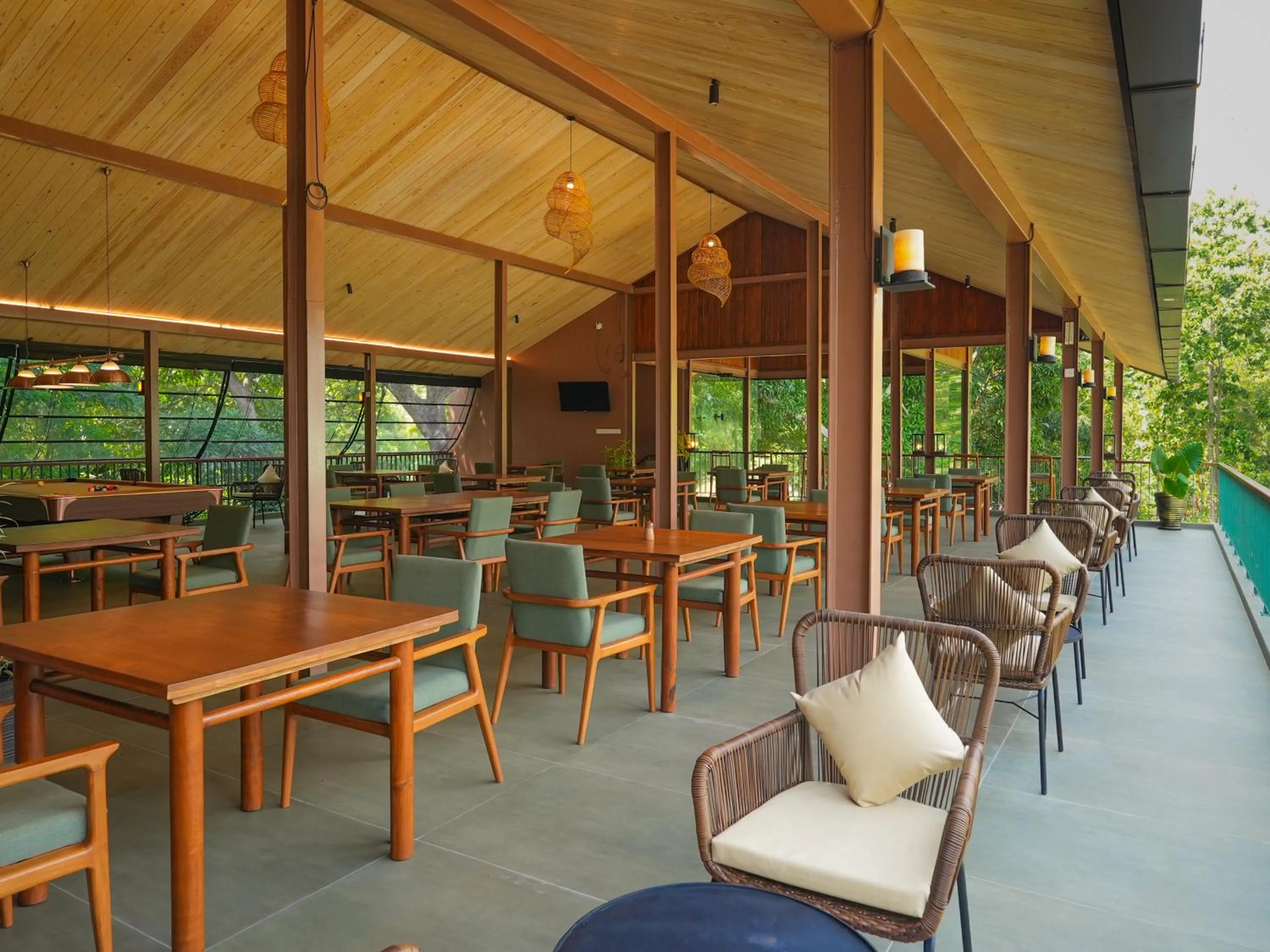 Restaurant/places to eat in Ella Planters Bungalow