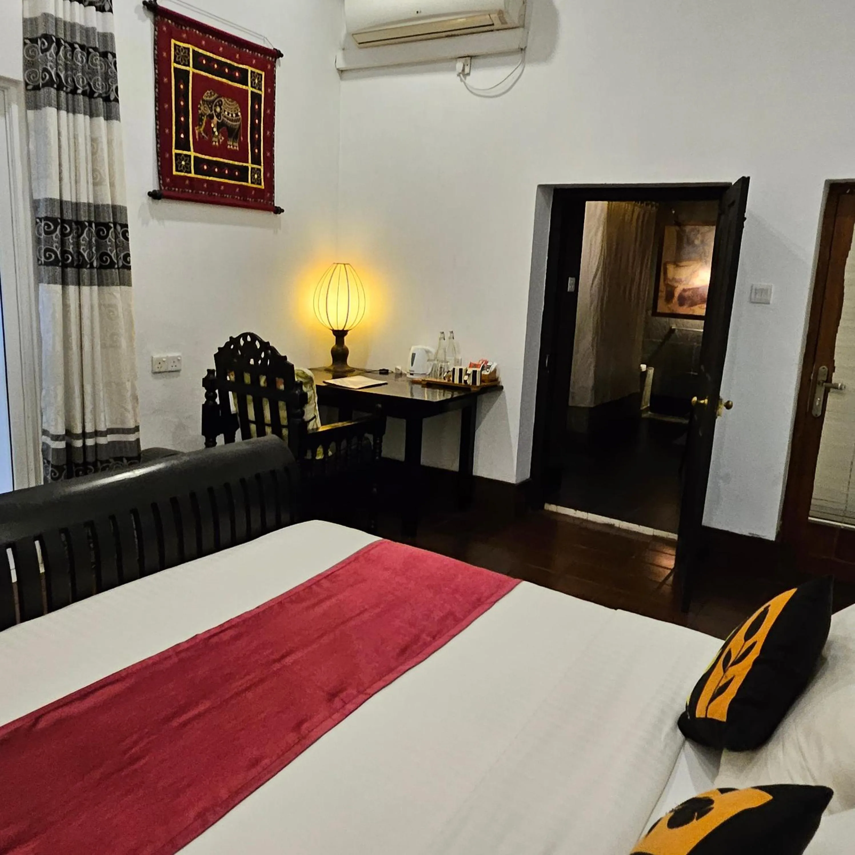 Bedroom, Bed in Ella Planters Bungalow