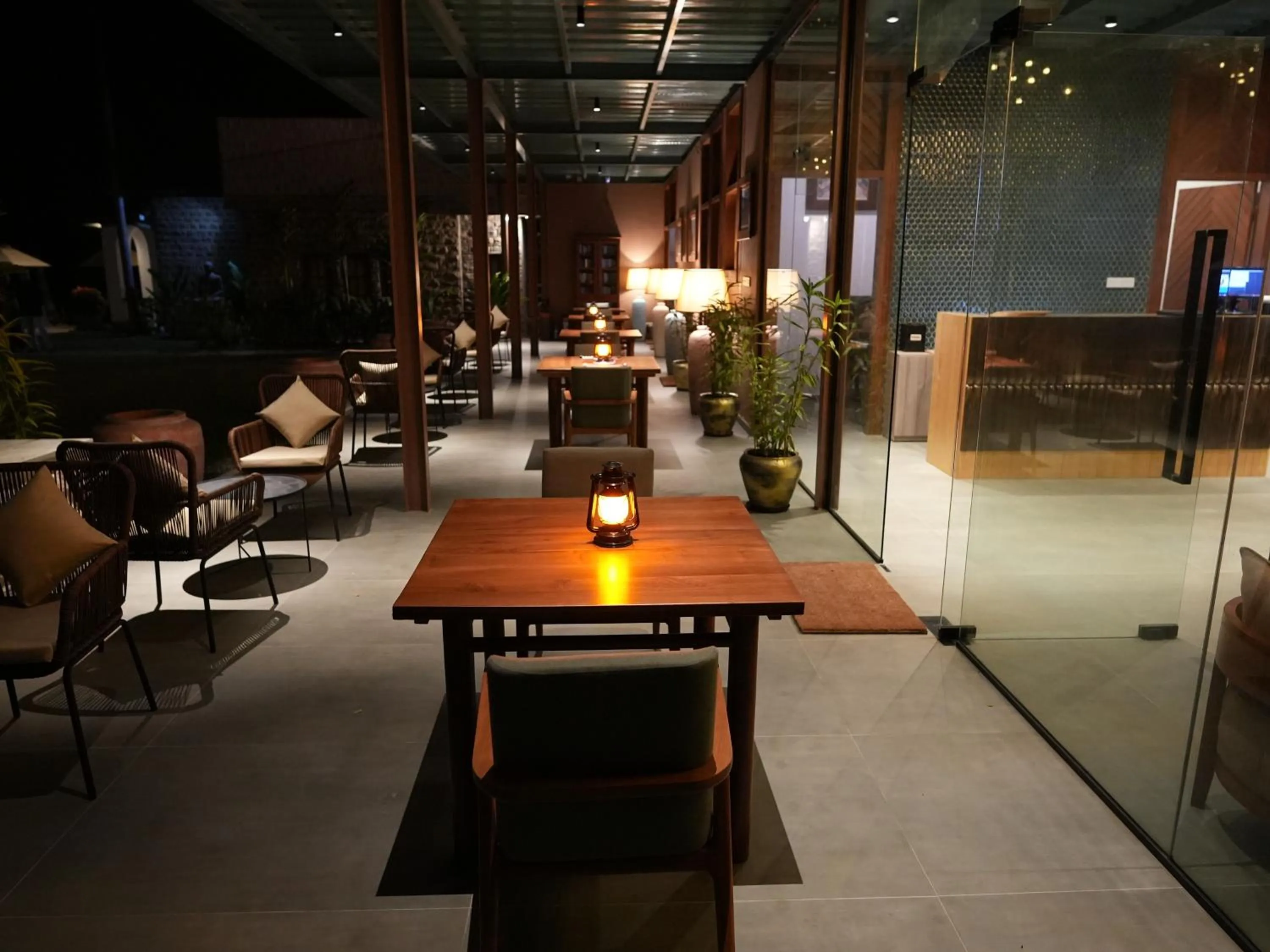 Restaurant/places to eat in Ella Planters Bungalow