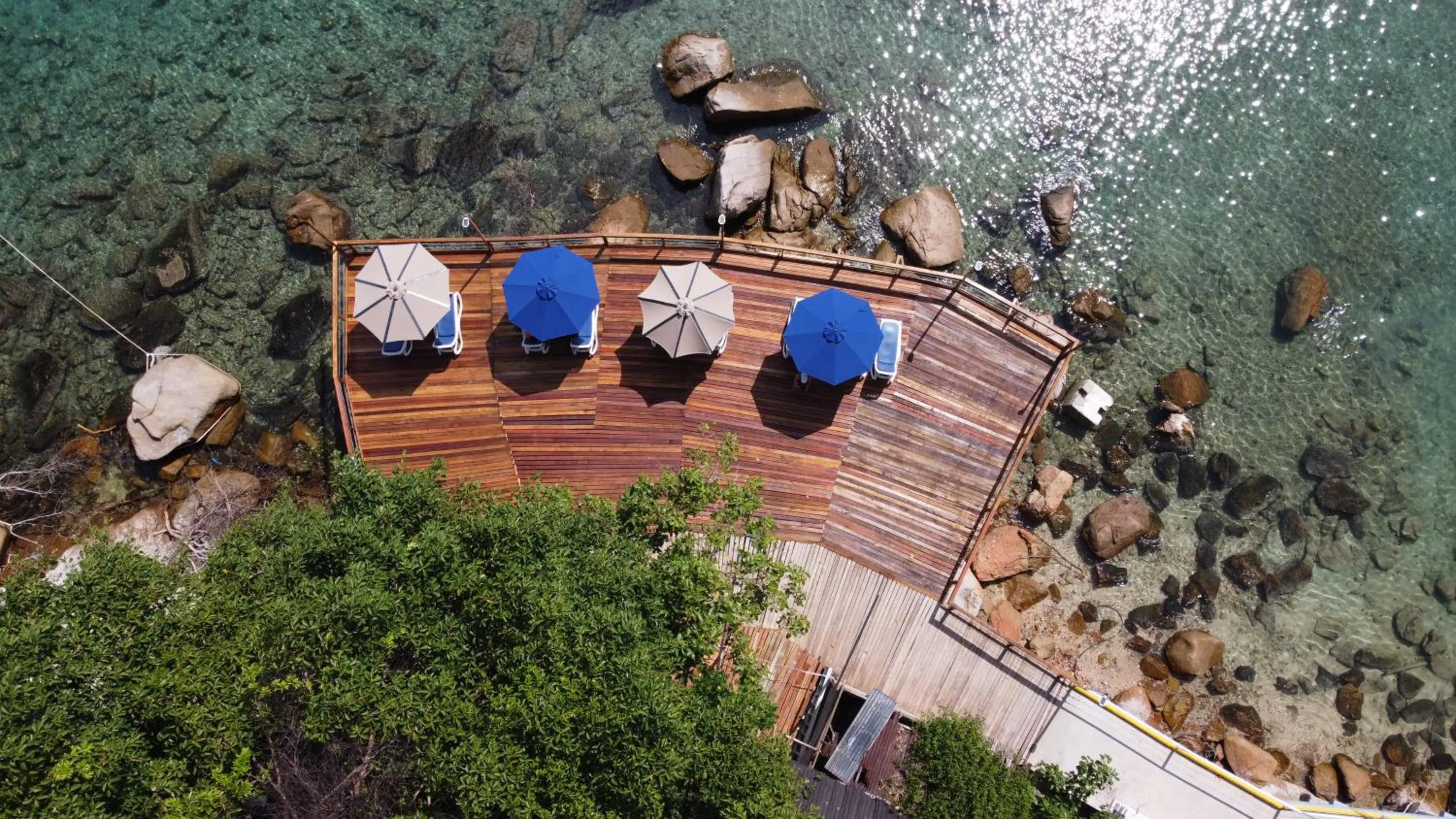 Property building in Alunan Resort