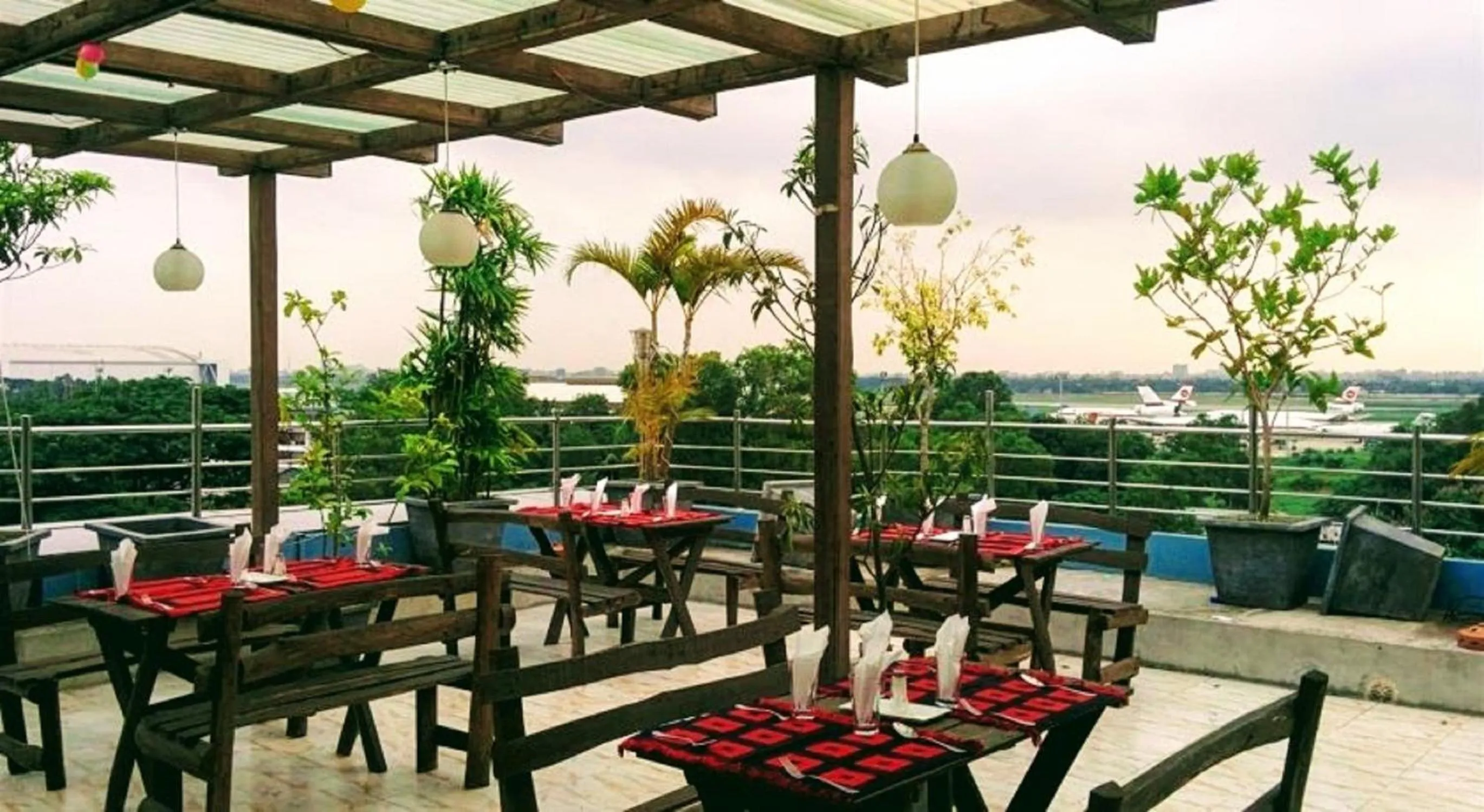 Property building in Hotel Air Inn Dhaka - Airport View