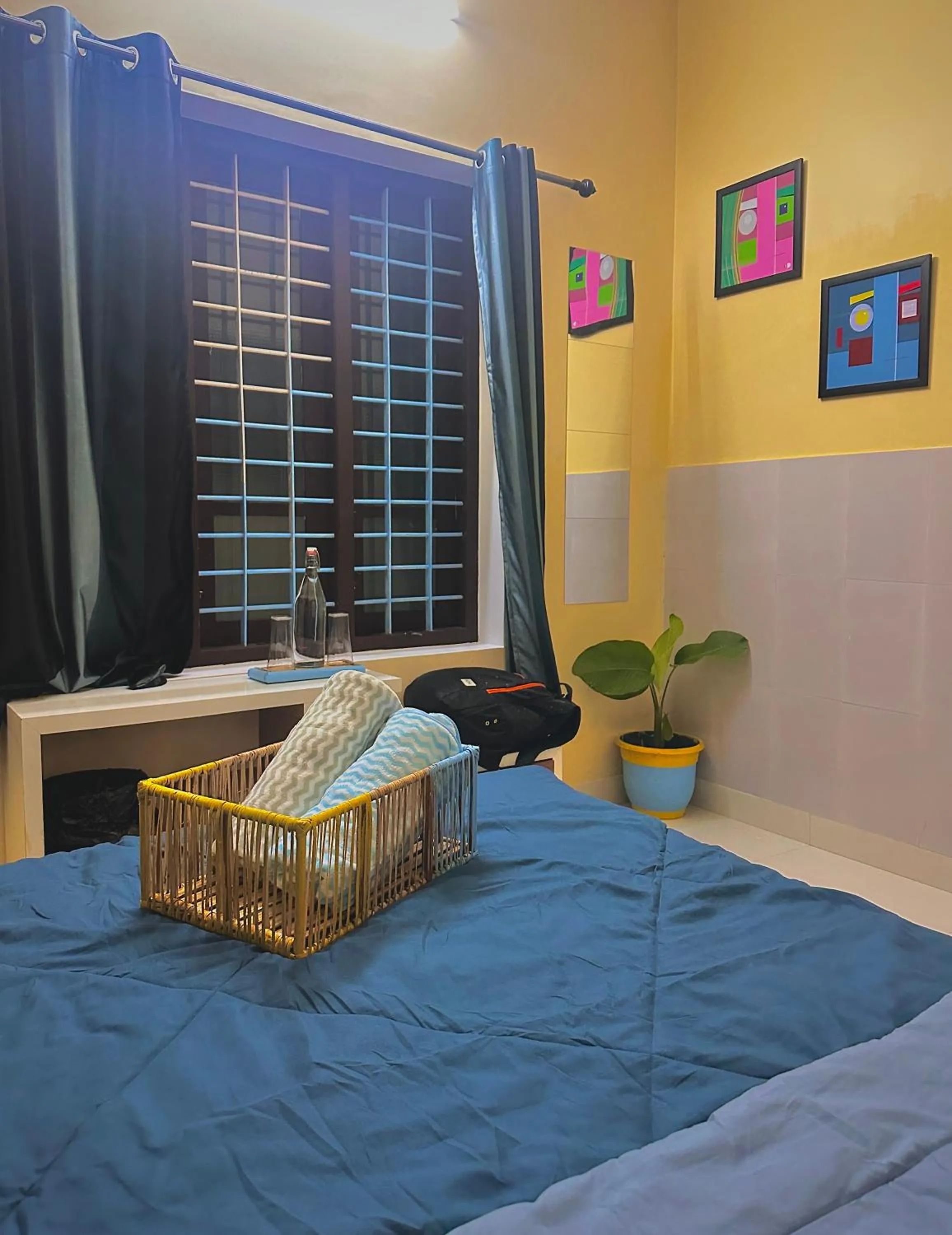 Bed in The Yellow Submarine