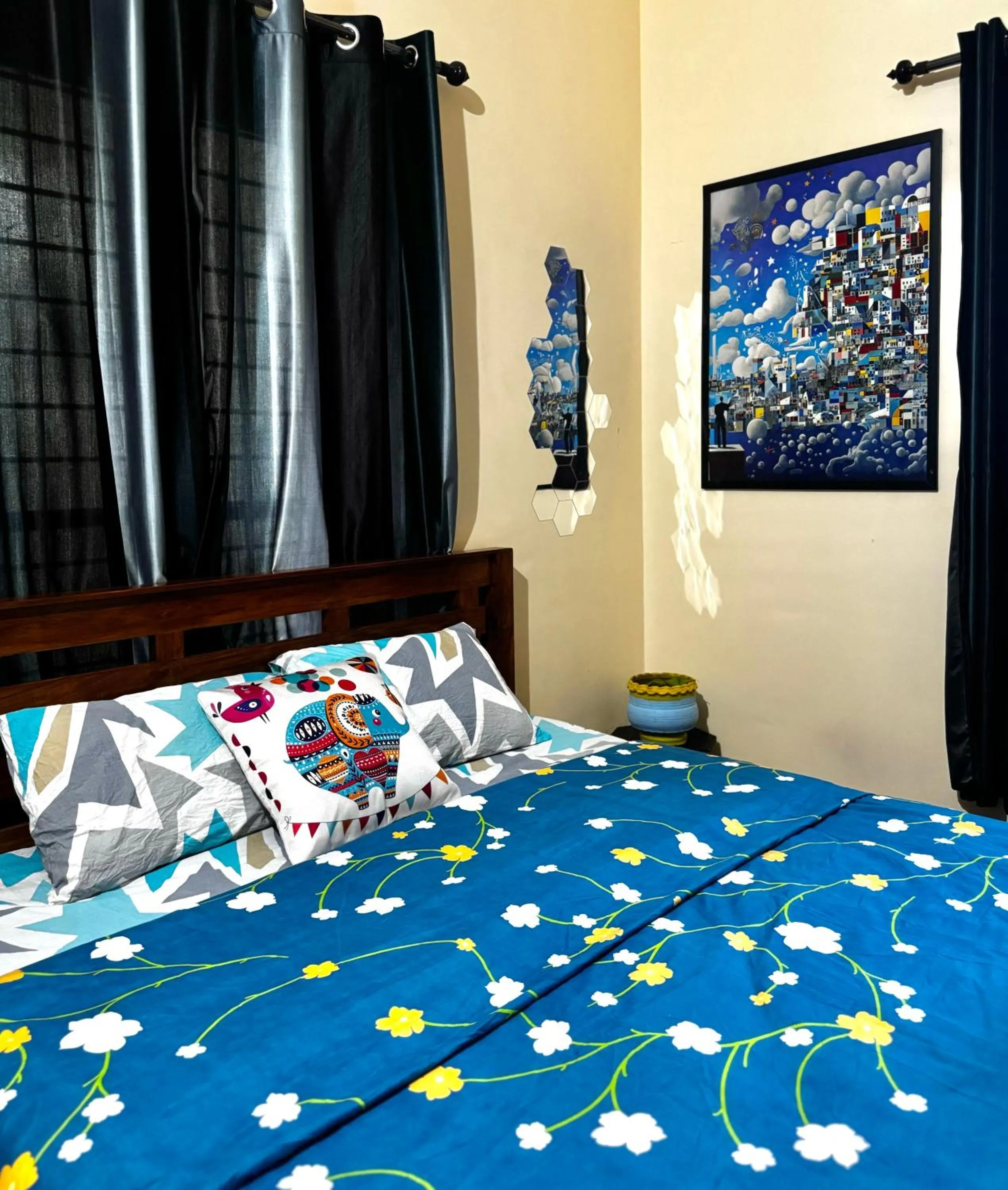 Bed in The Yellow Submarine