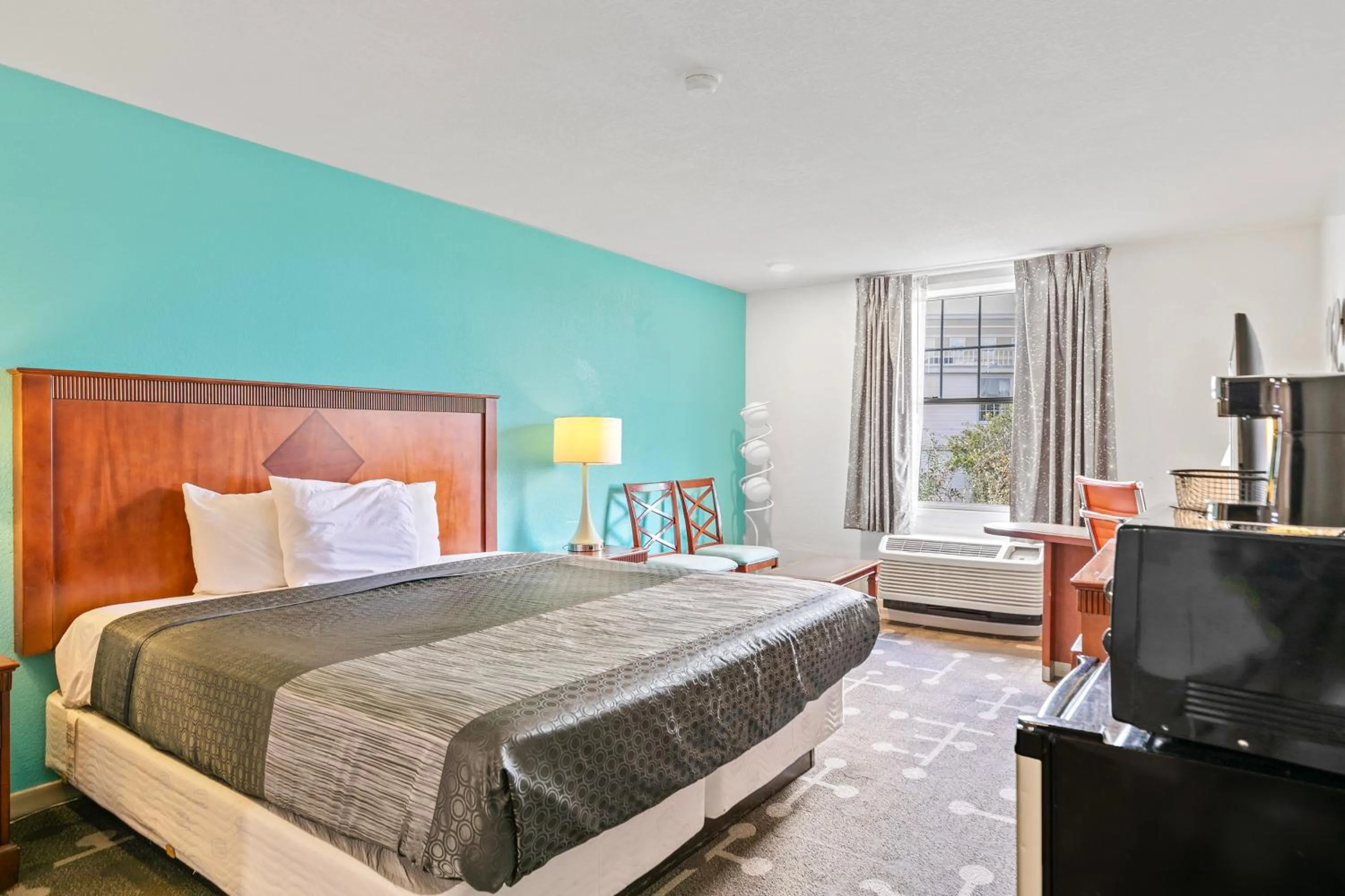 Bedroom, Bed in Moonlight Inn Hotel O Hattiesburg, MS