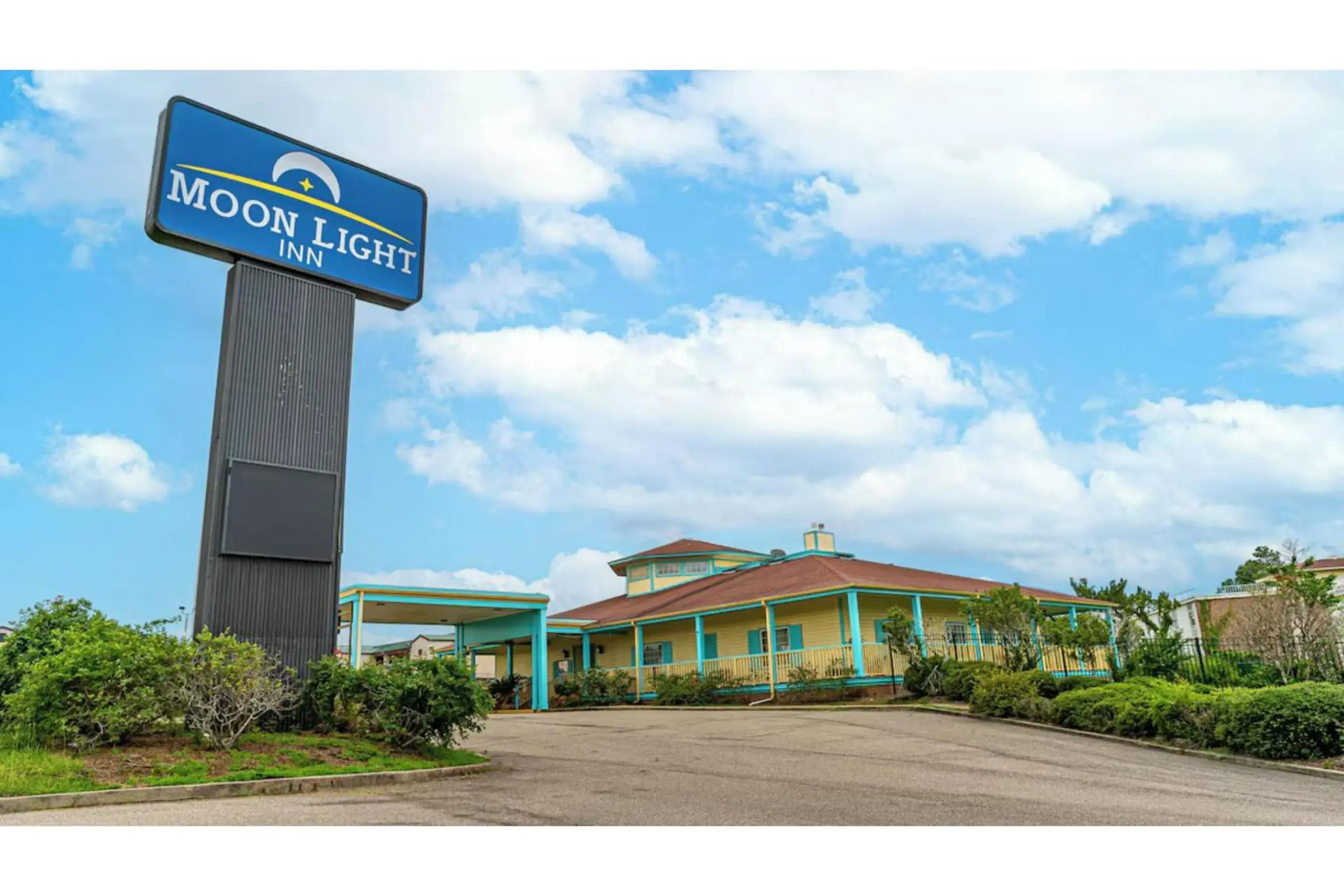 Moonlight Inn Hotel O Hattiesburg, MS Moonlight Inn Hotel O Hattiesburg, MS