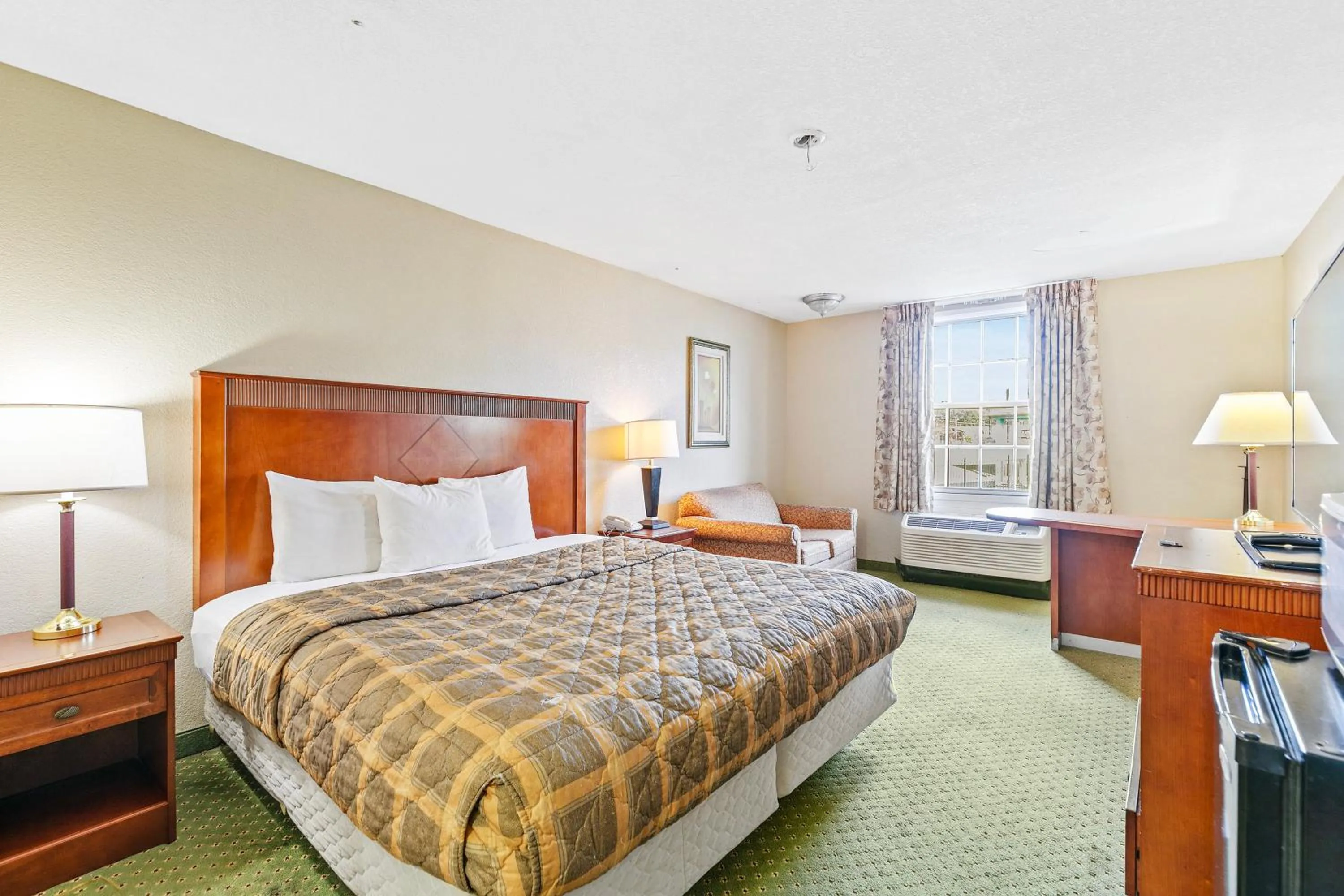 Bedroom, Bed in Moonlight Inn Hotel O Hattiesburg, MS