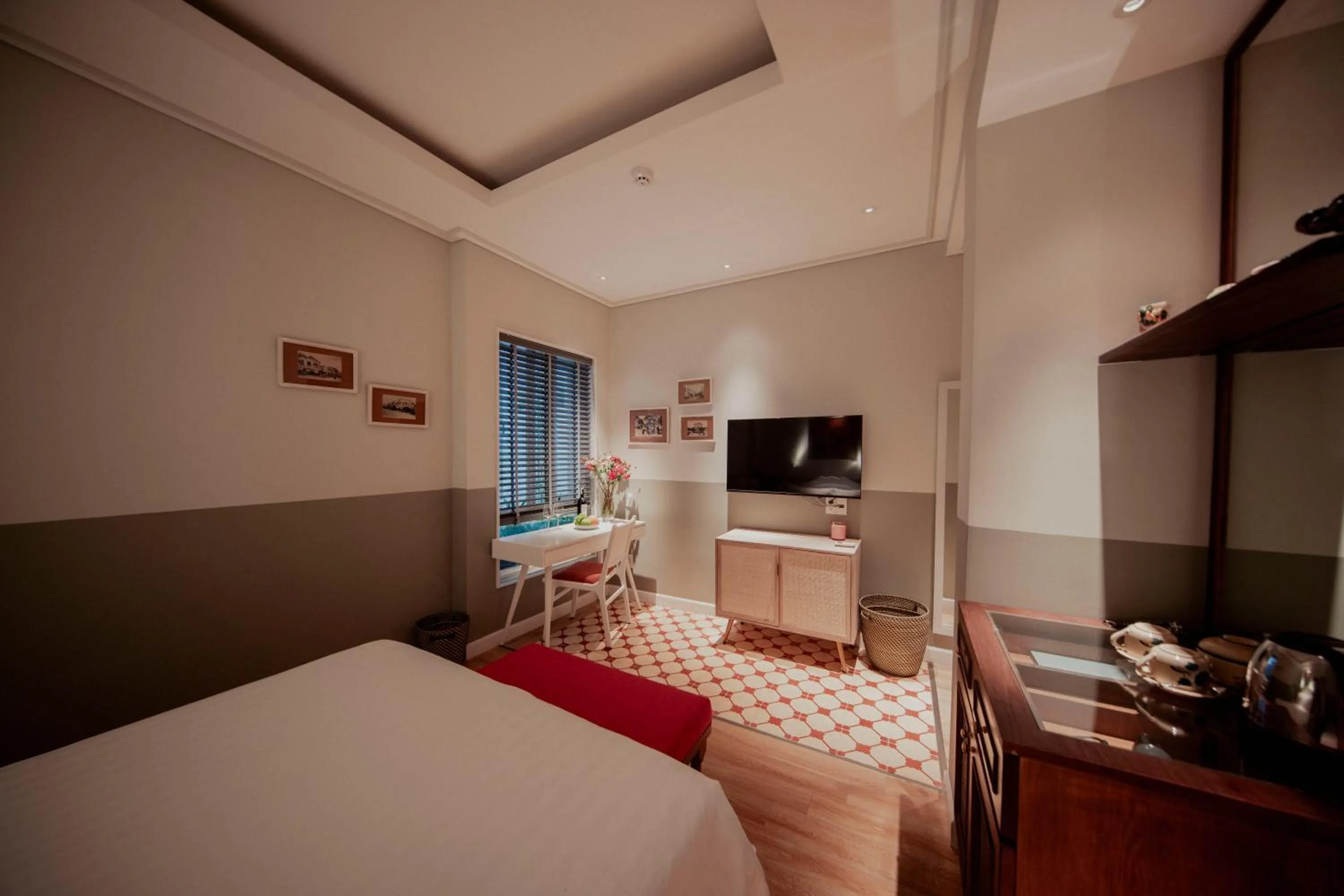 Photo of the whole room, Bed in Au Lac Boutique Hotel