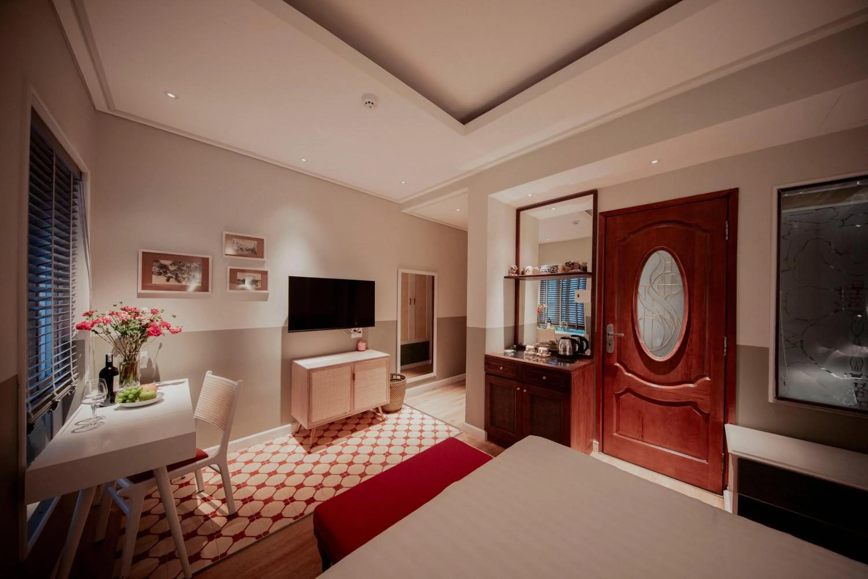 Photo of the whole room, Bed in Au Lac Boutique Hotel