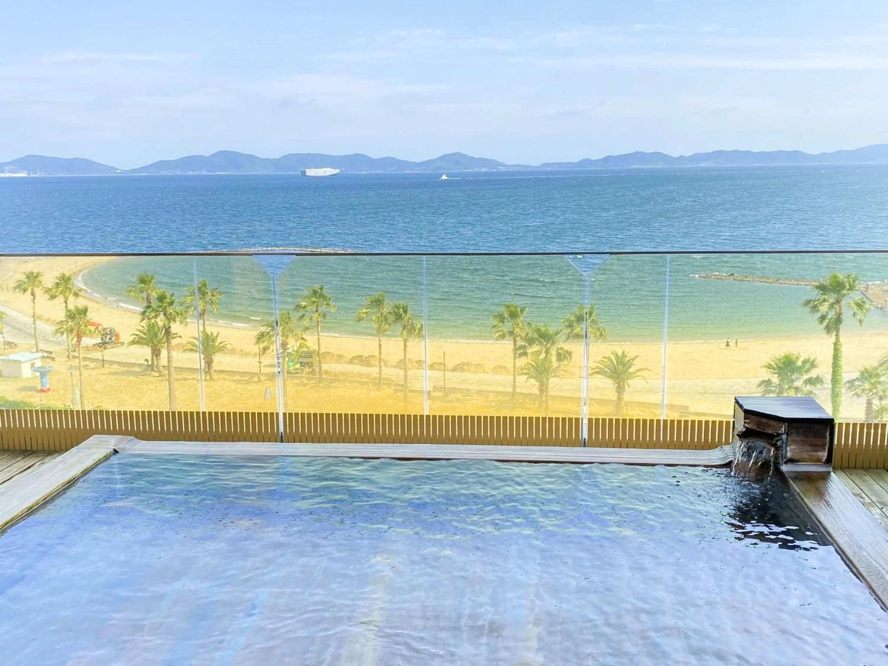 Open Air Bath in Nishiura Grand Hotel Kikkei