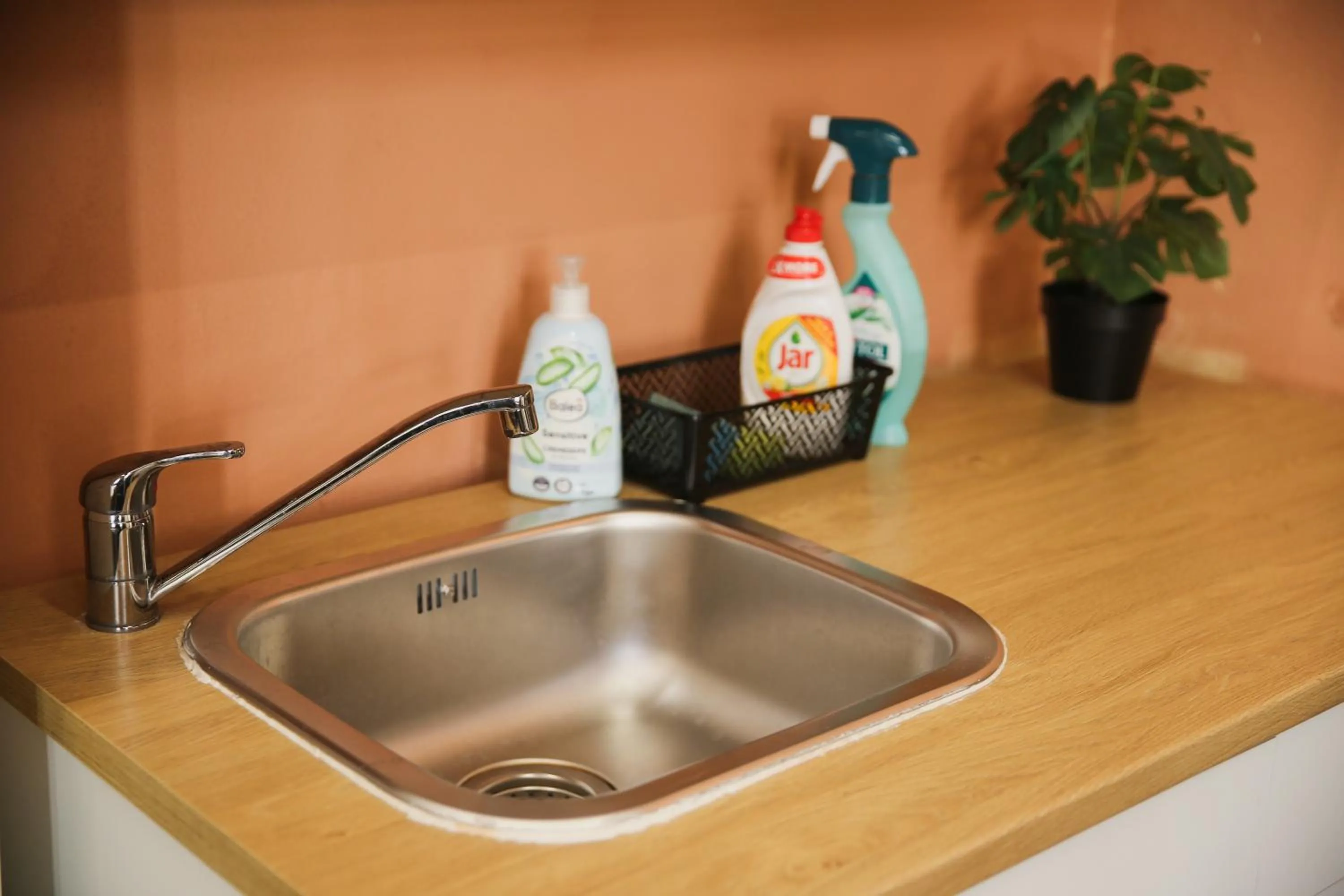 Communal lounge/ TV room in Korea town