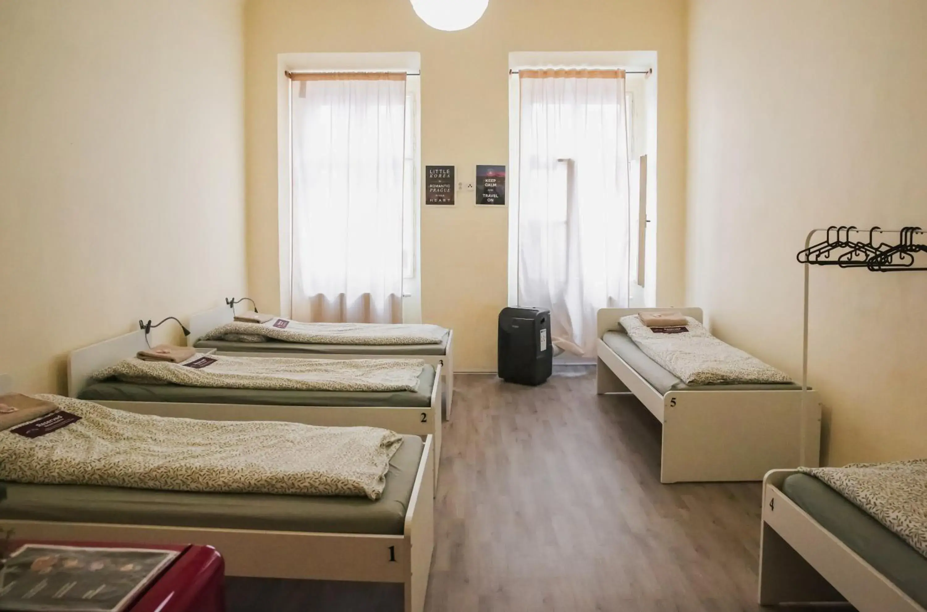 Single Bed in Female Dormitory Room in Koreatown Single Bed in Female Dormitory Room in Koreatown