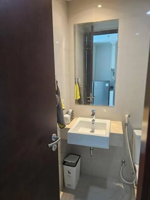 Green Sedayu Apartment Suite by Ellison