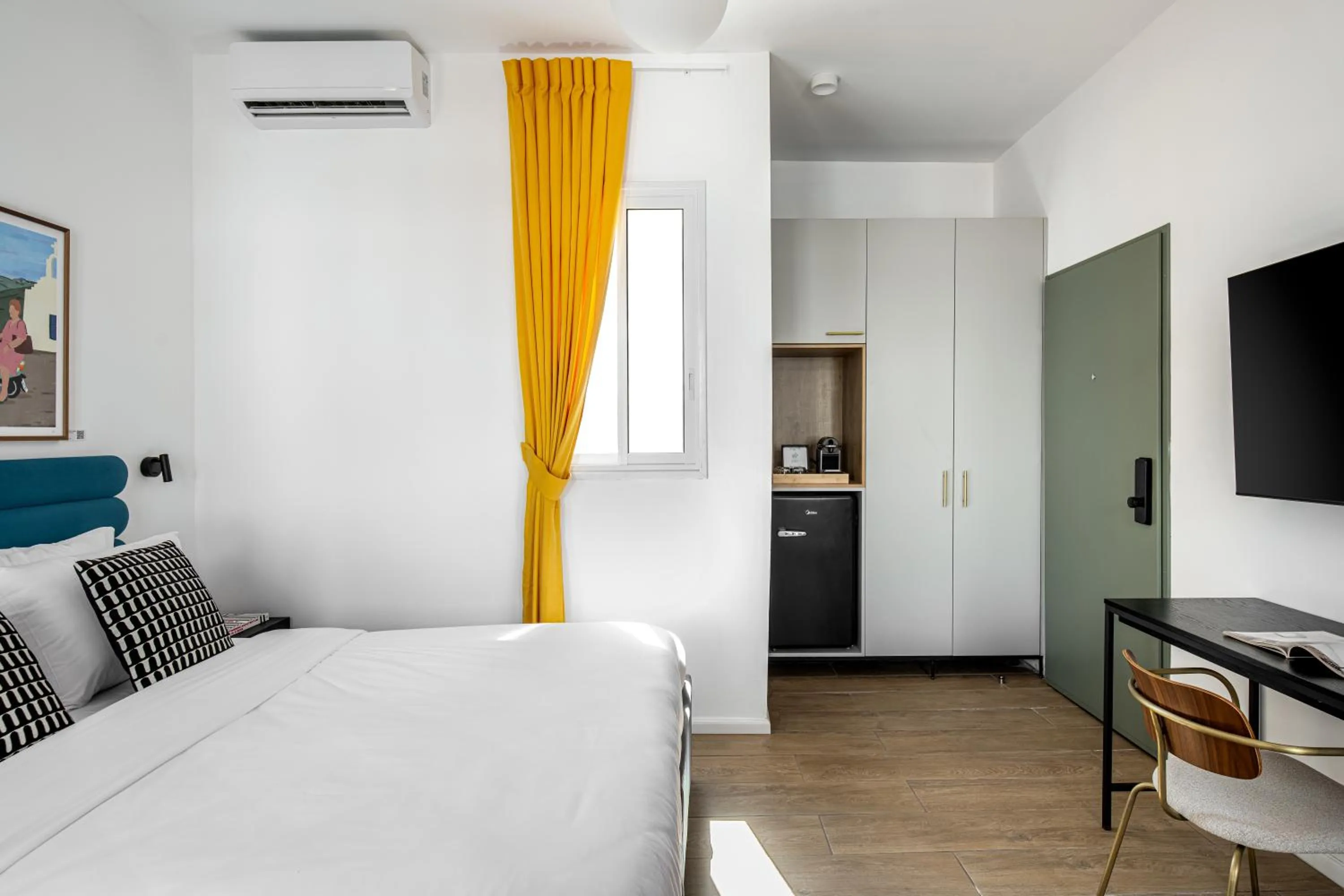 Bedroom, Bed in Mate Levinski - By HOMY