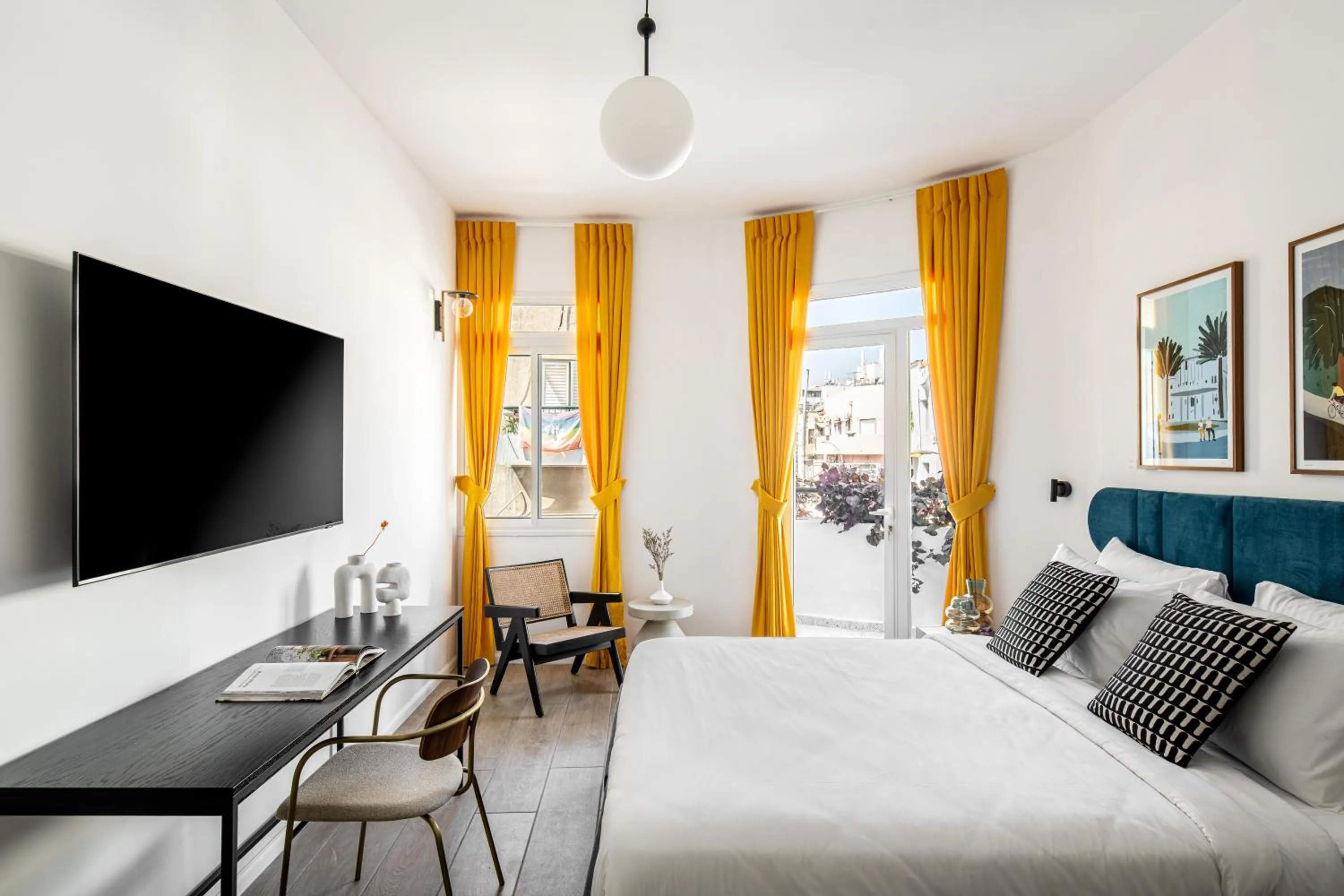 Bedroom, Bed in Mate Levinski - By HOMY