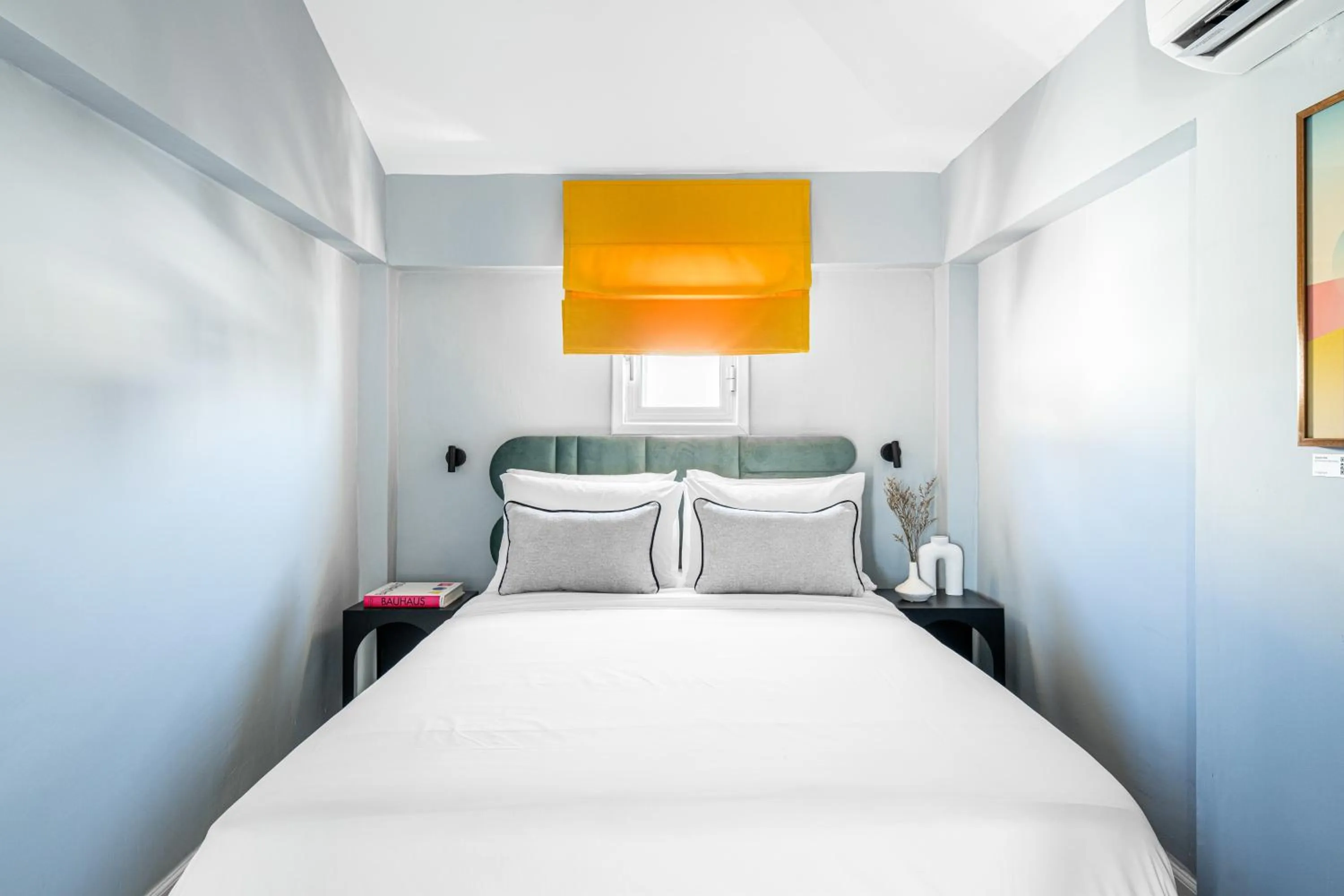 Bedroom, Bed in Mate Levinski - By HOMY