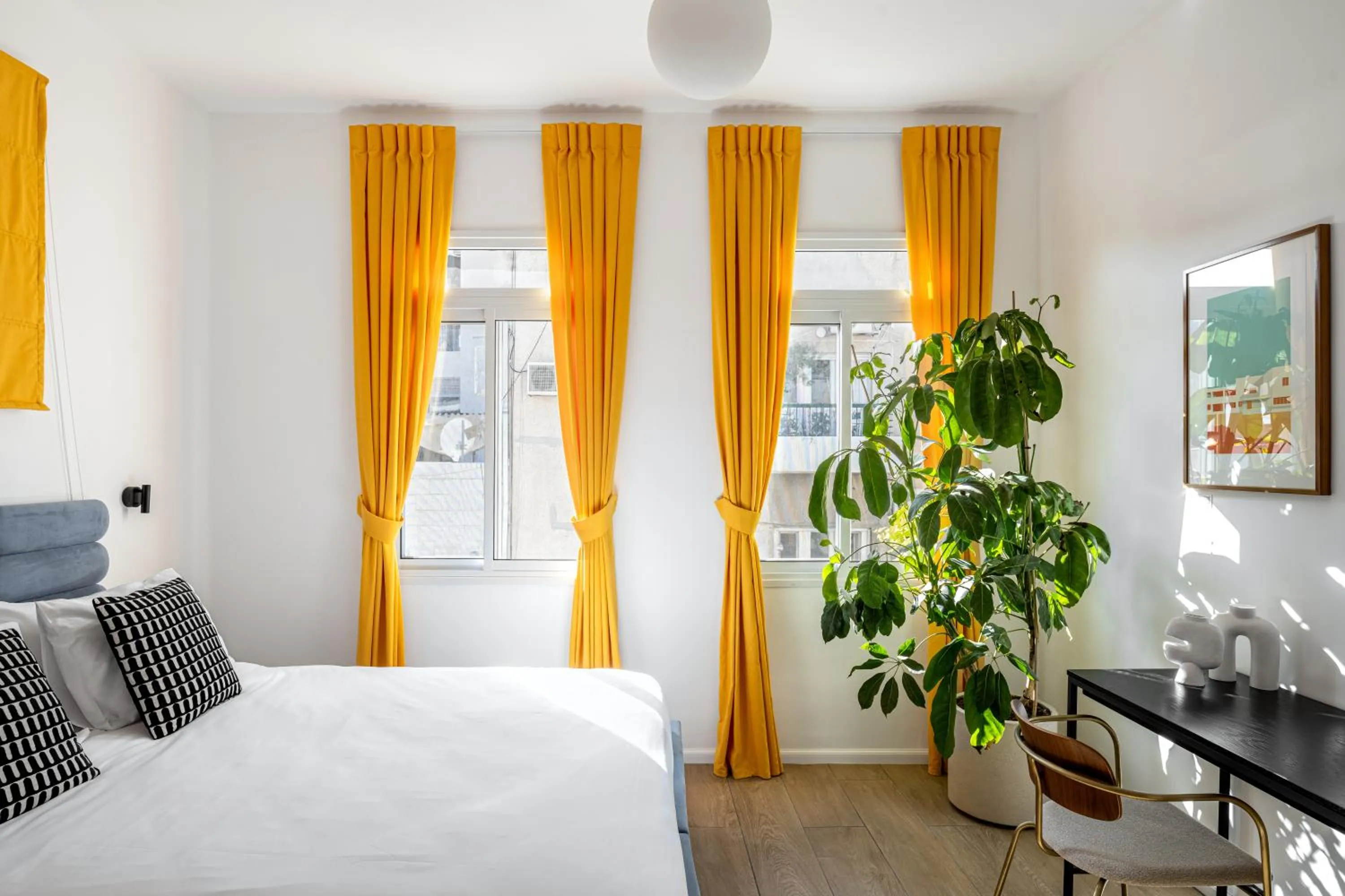 Bedroom, Bed in Mate Levinski - By HOMY