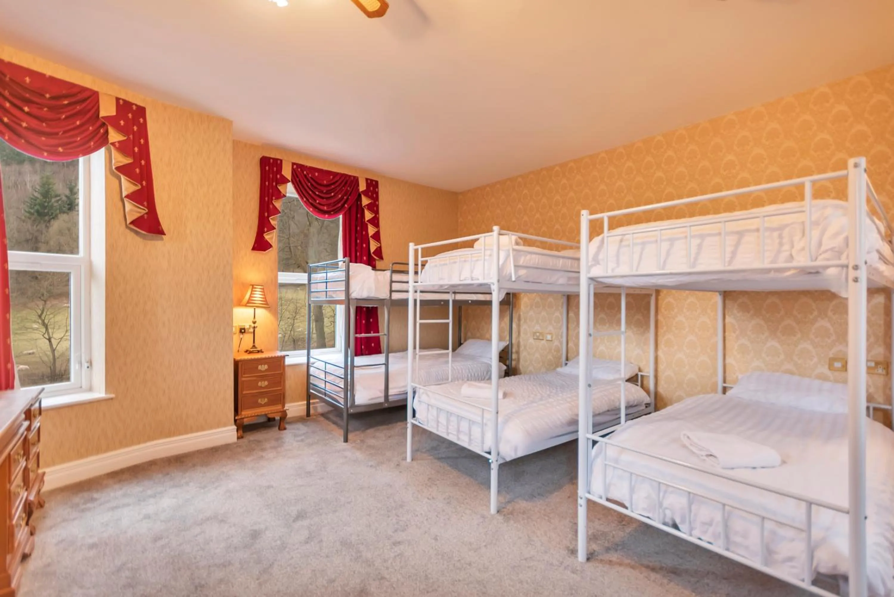 Bed in White Waters Bed and Breakfast