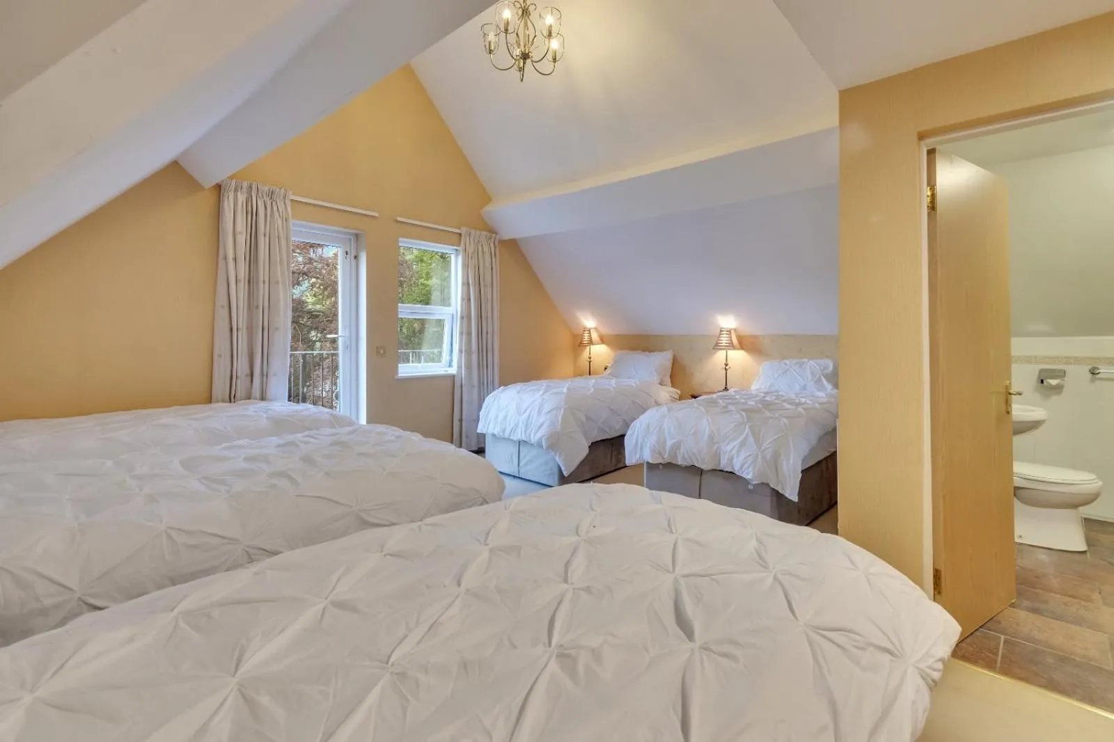 Bed in White Waters Bed and Breakfast