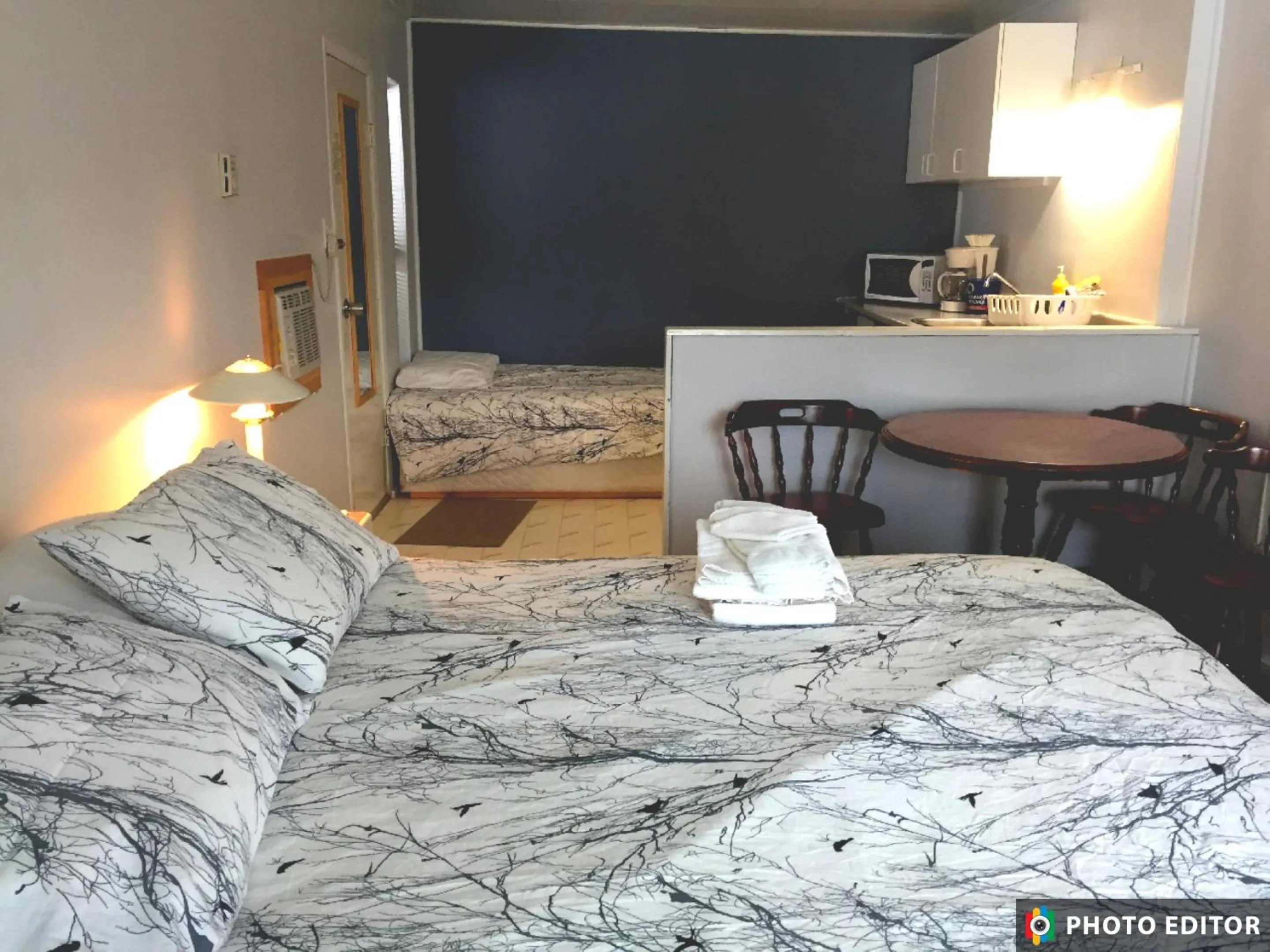 WhiteTail Suite - Misty River Lodge -