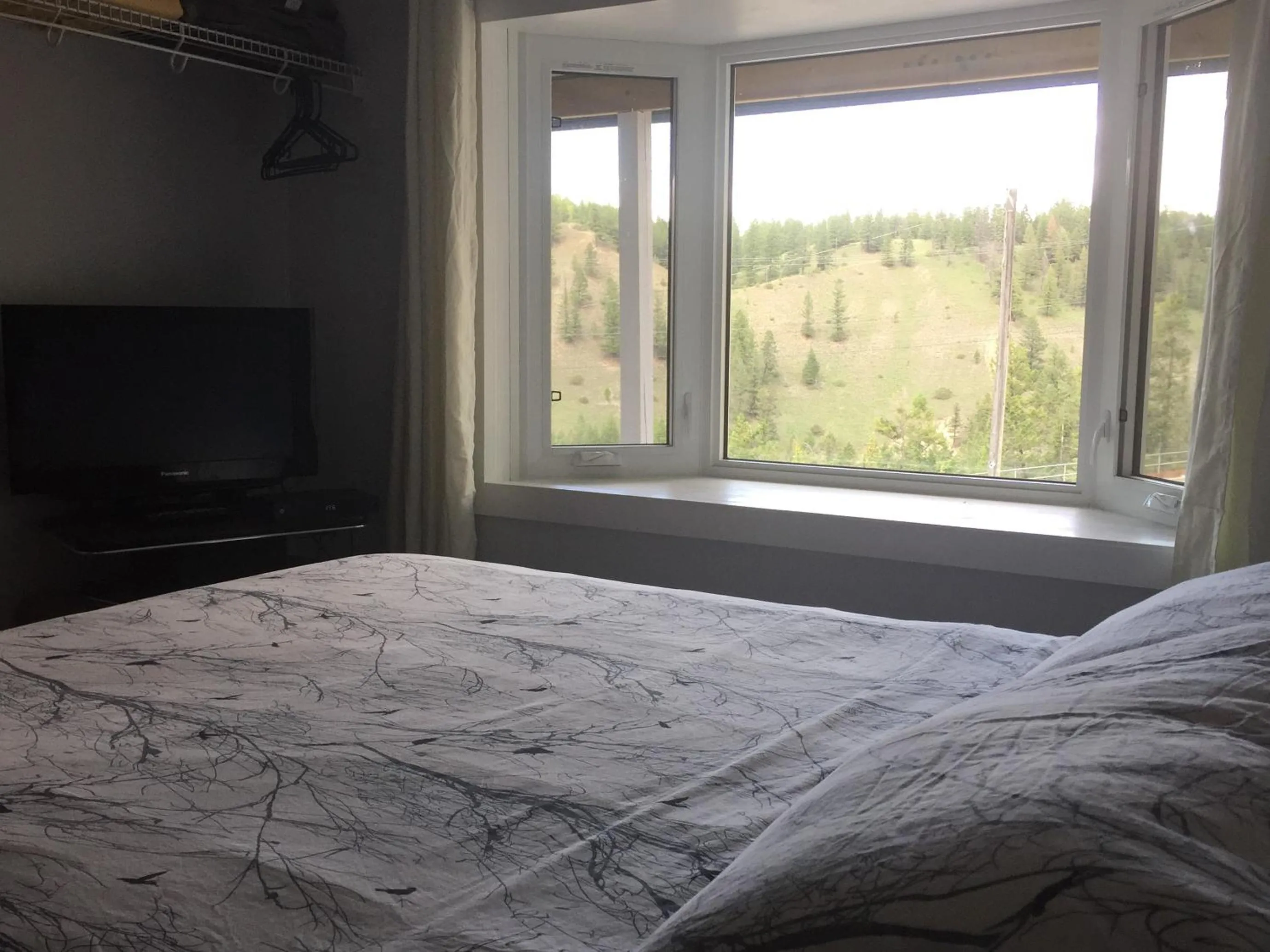 WhiteTail Suite - Misty River Lodge -