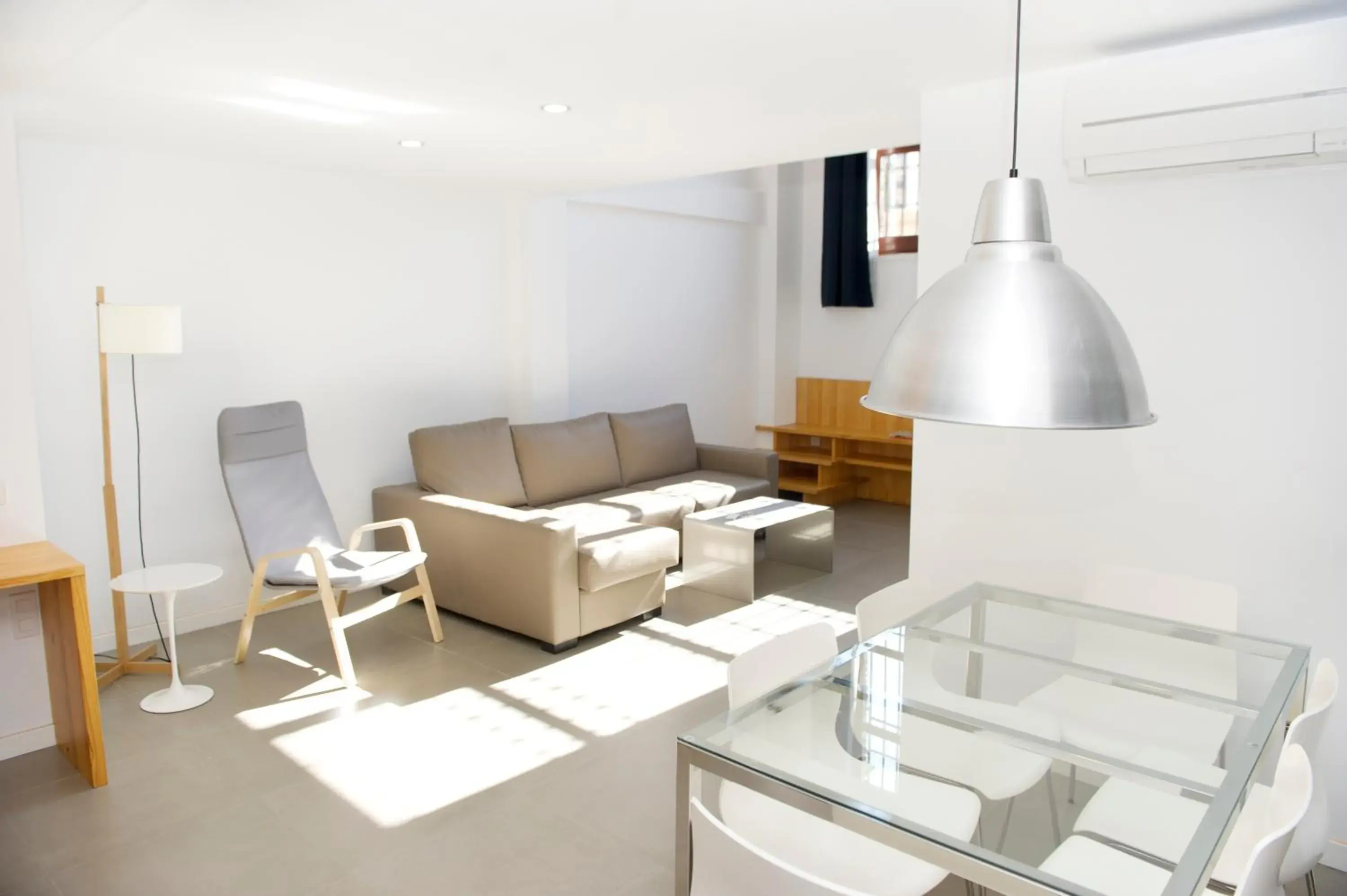 Two-Bedroom Apartment in Smart Suites Albaicin Two-Bedroom Apartment in Smart Suites Albaicin