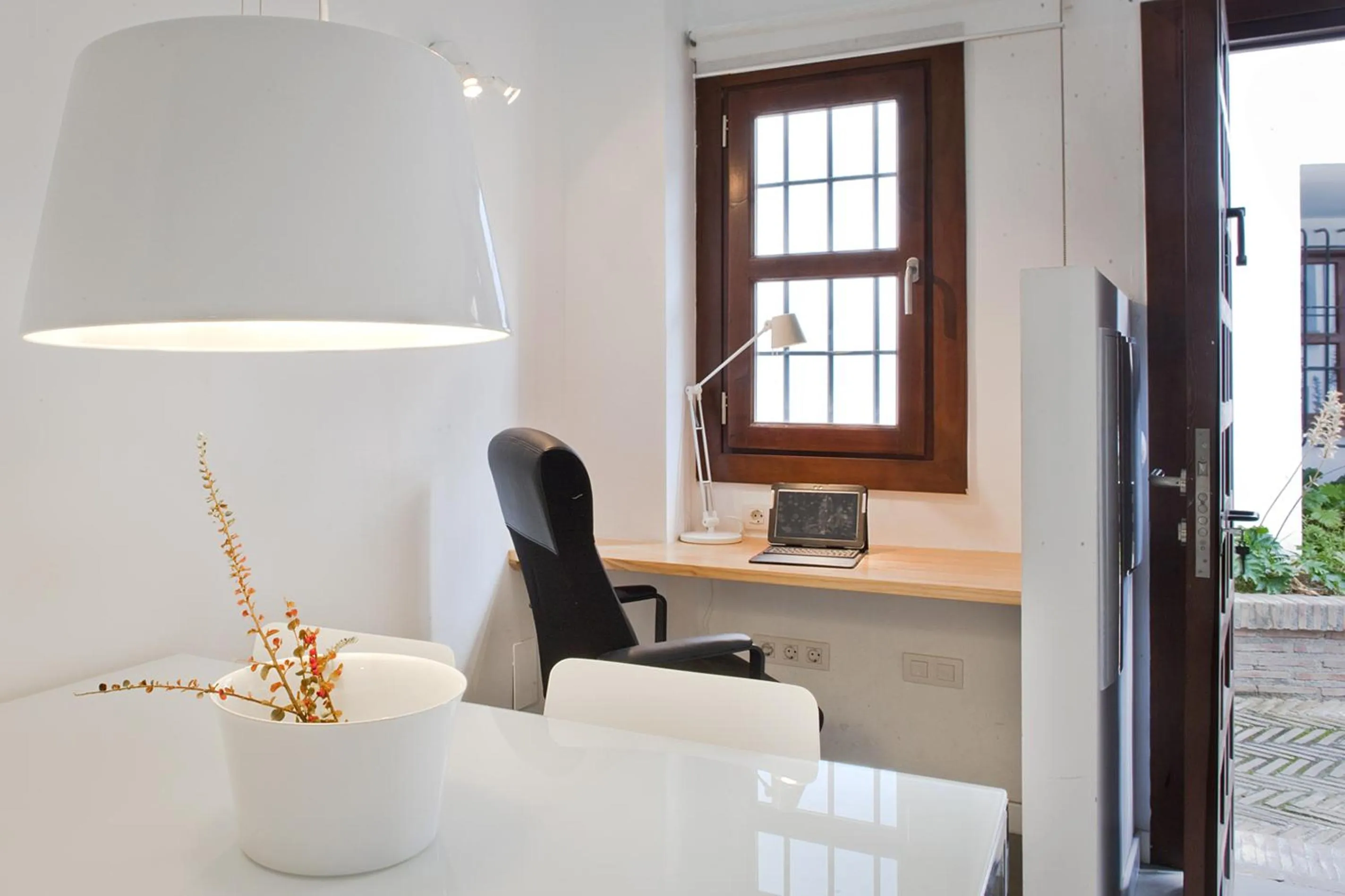 Dining area in Smart Suites Albaicin