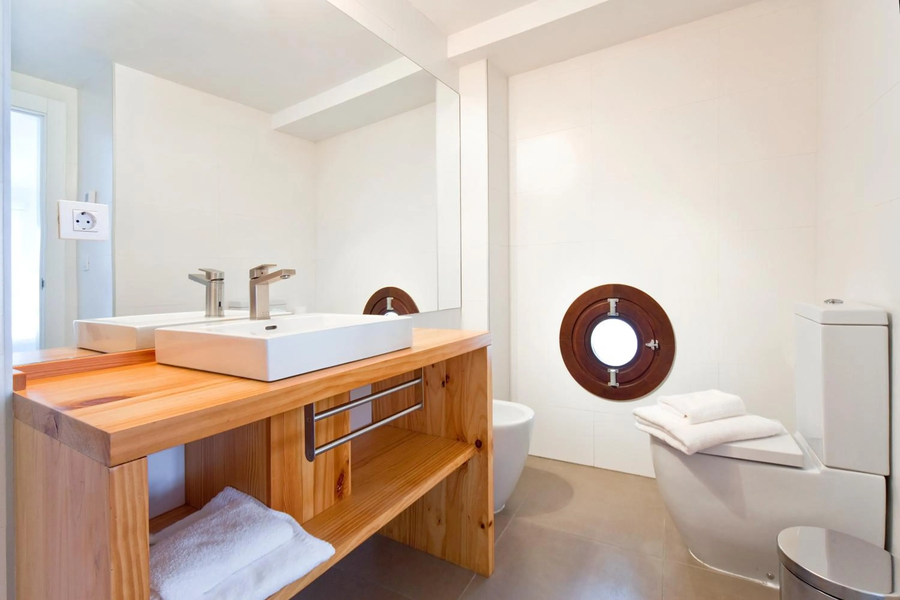 Bathroom in Smart Suites Albaicin