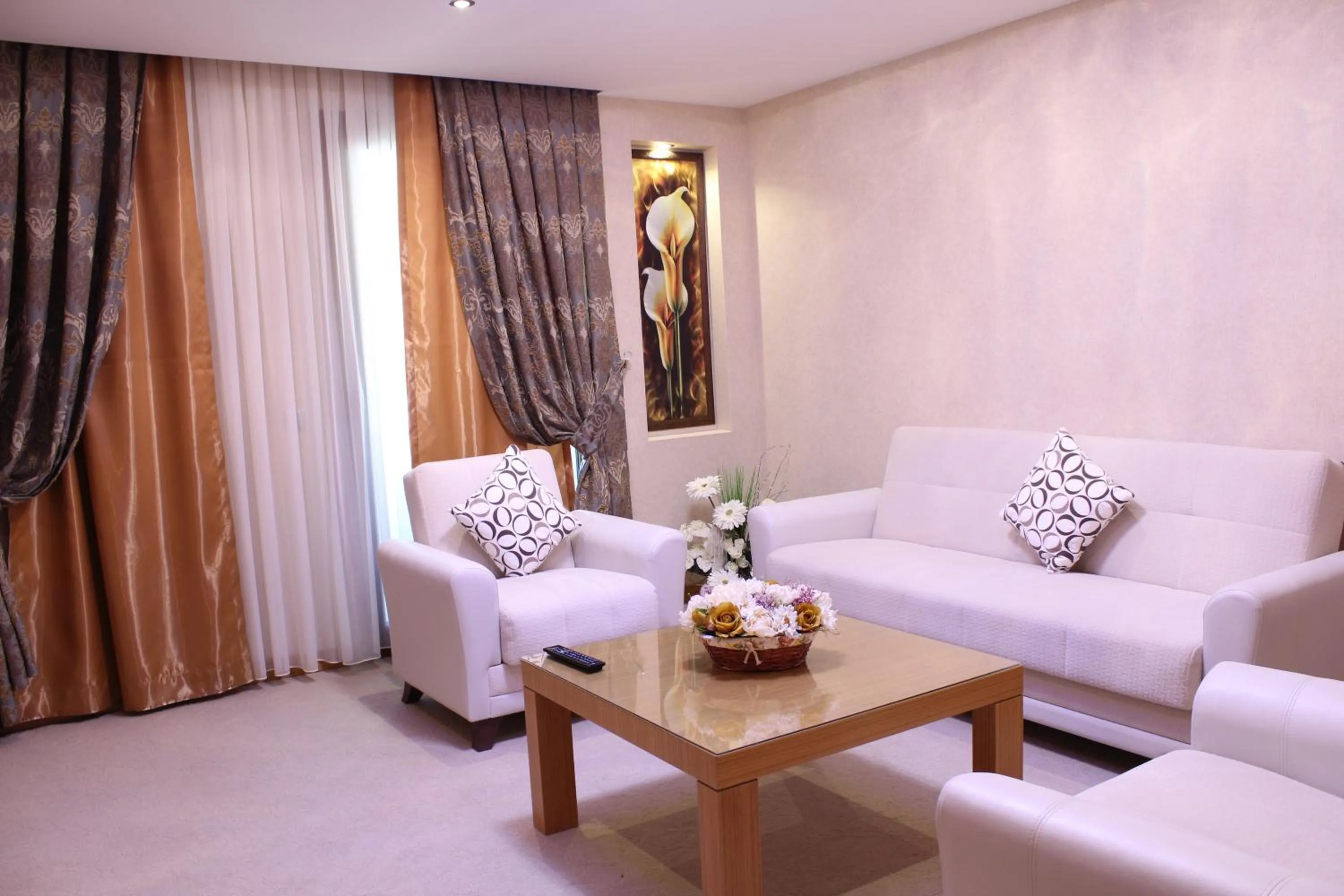 Living room in Adana Yukselhan Hotel