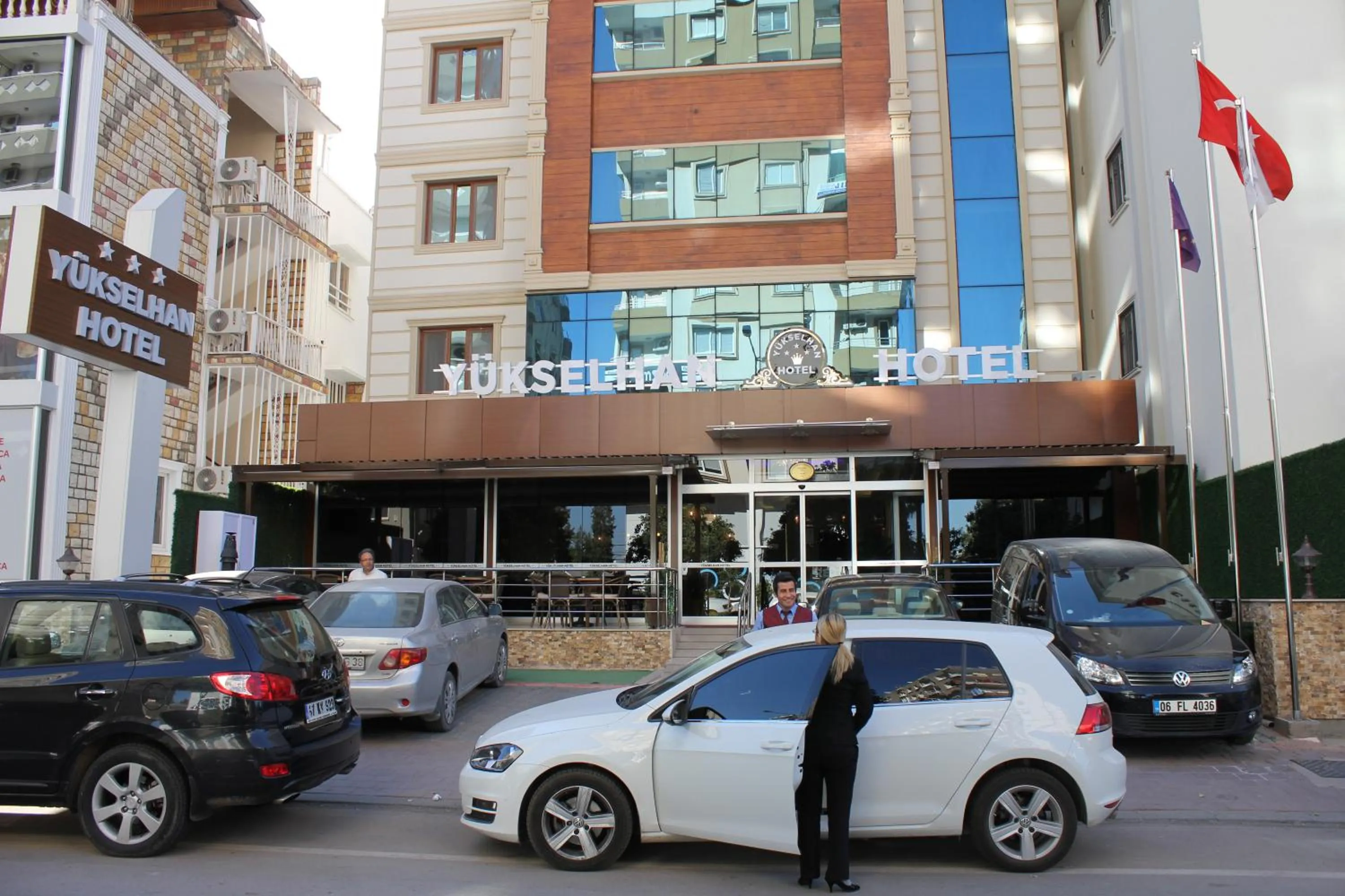 Facade/entrance in Adana Yukselhan Hotel