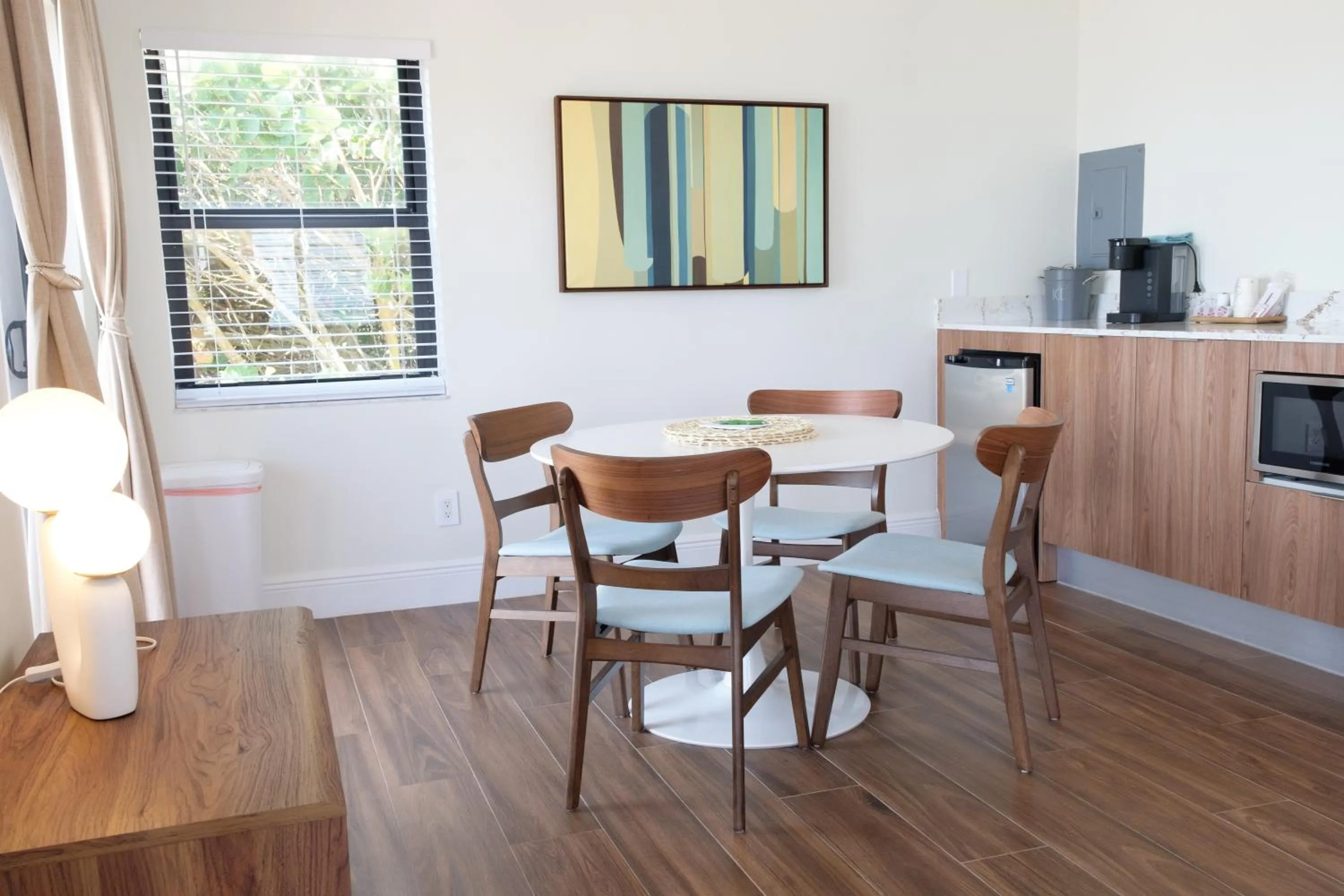 Dining area in Melbourne Beach Resort & Surf Club