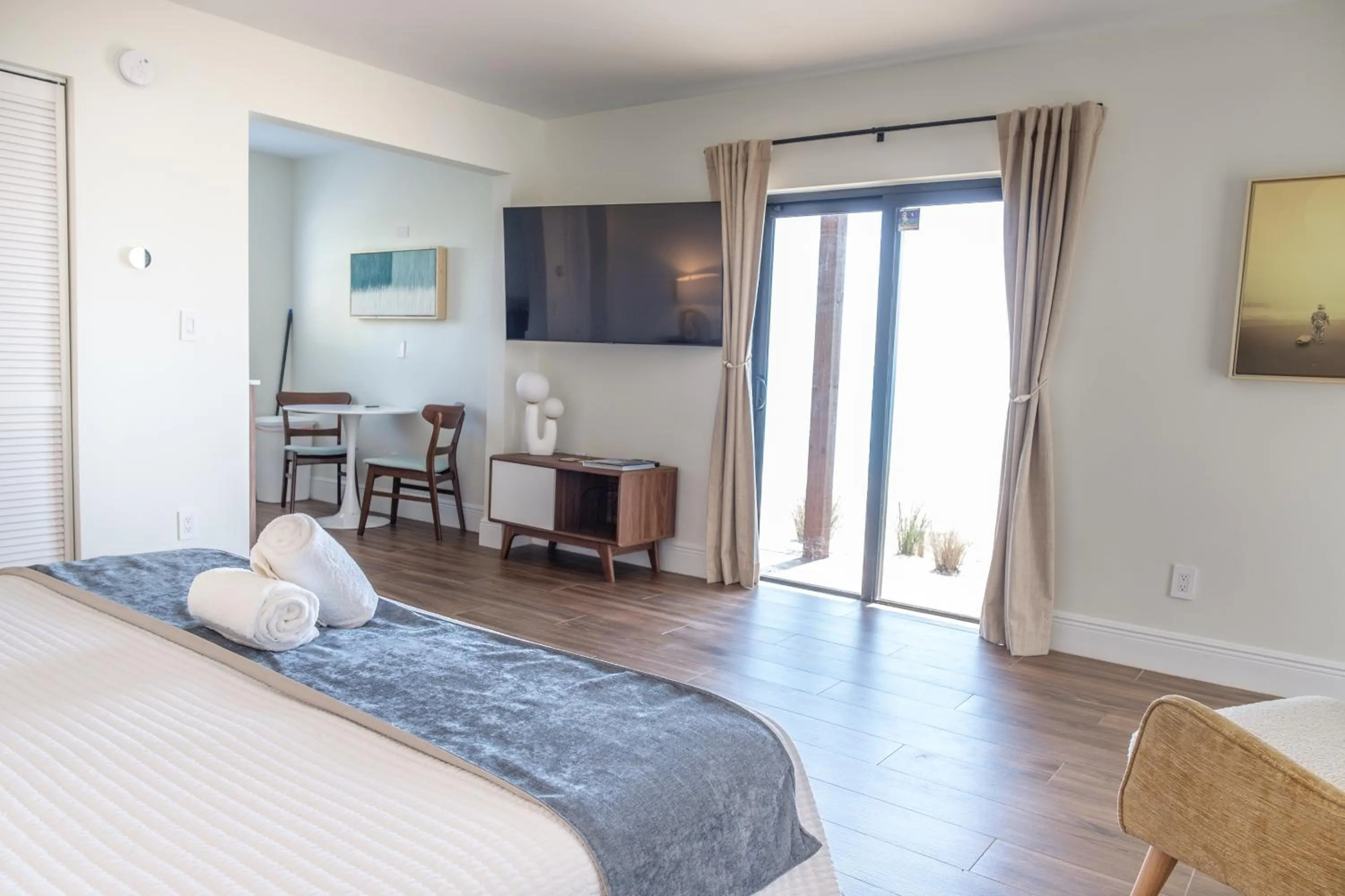 View (from property/room), Bed in Melbourne Beach Resort & Surf Club