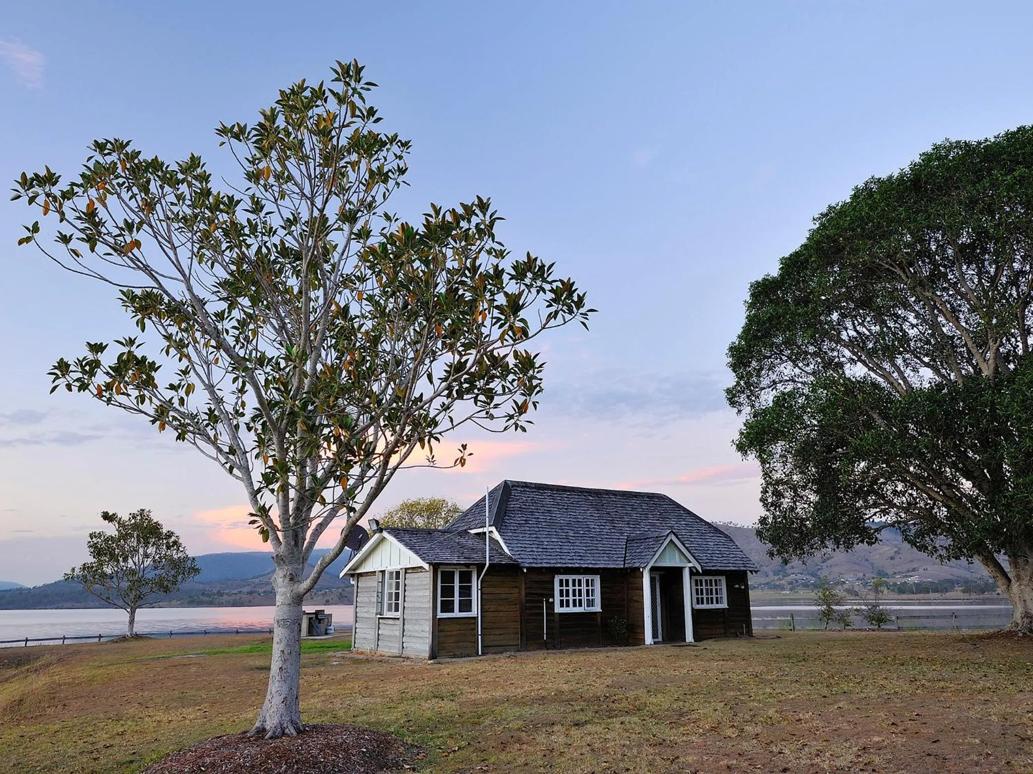 NRMA Lake Somerset Holiday Park