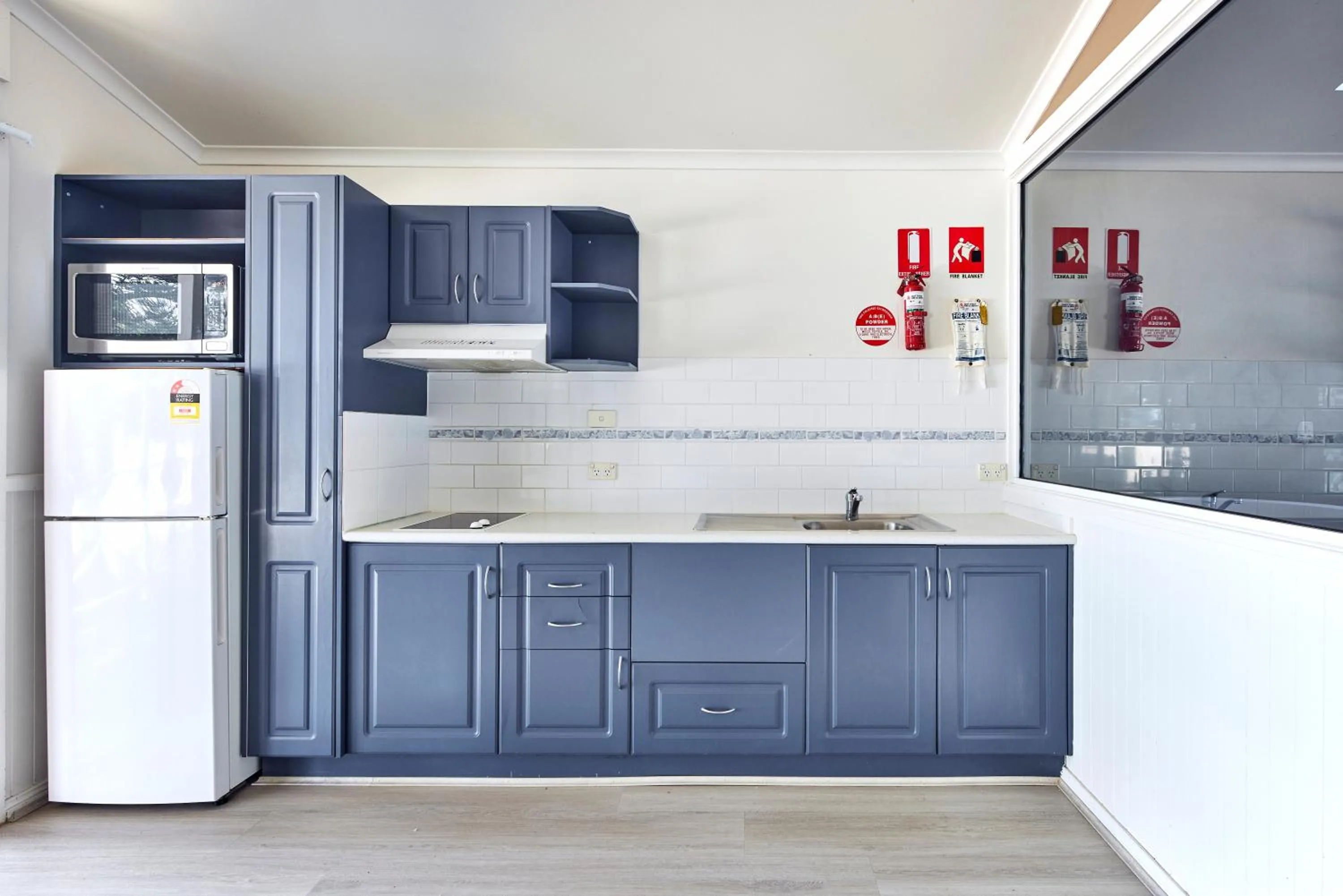 Kitchen or kitchenette in NRMA Murramarang Beachfront Holiday Resort