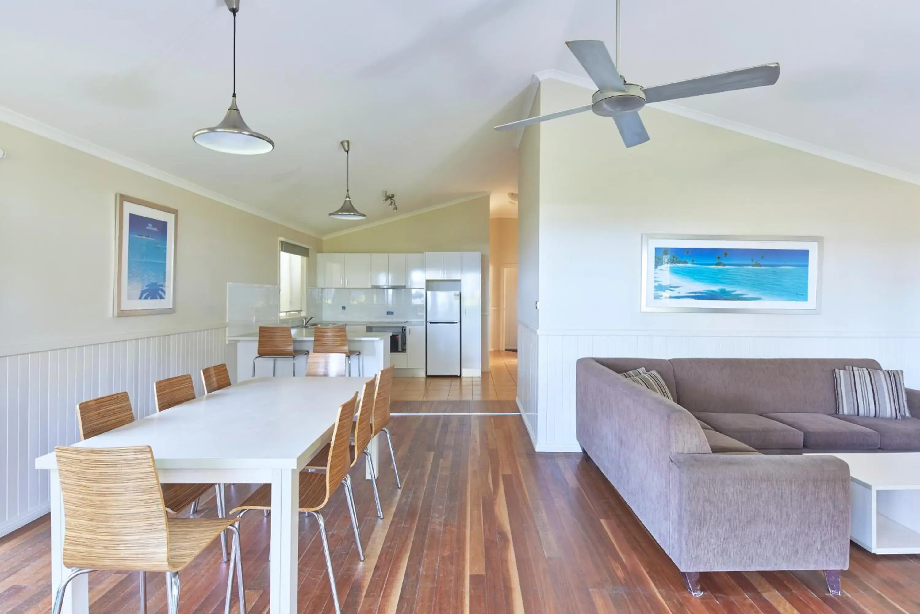 Seabreeze Spa Villa in NRMA Ocean Beach Holiday Resort Seabreeze Spa Villa in NRMA Ocean Beach Holiday Resort